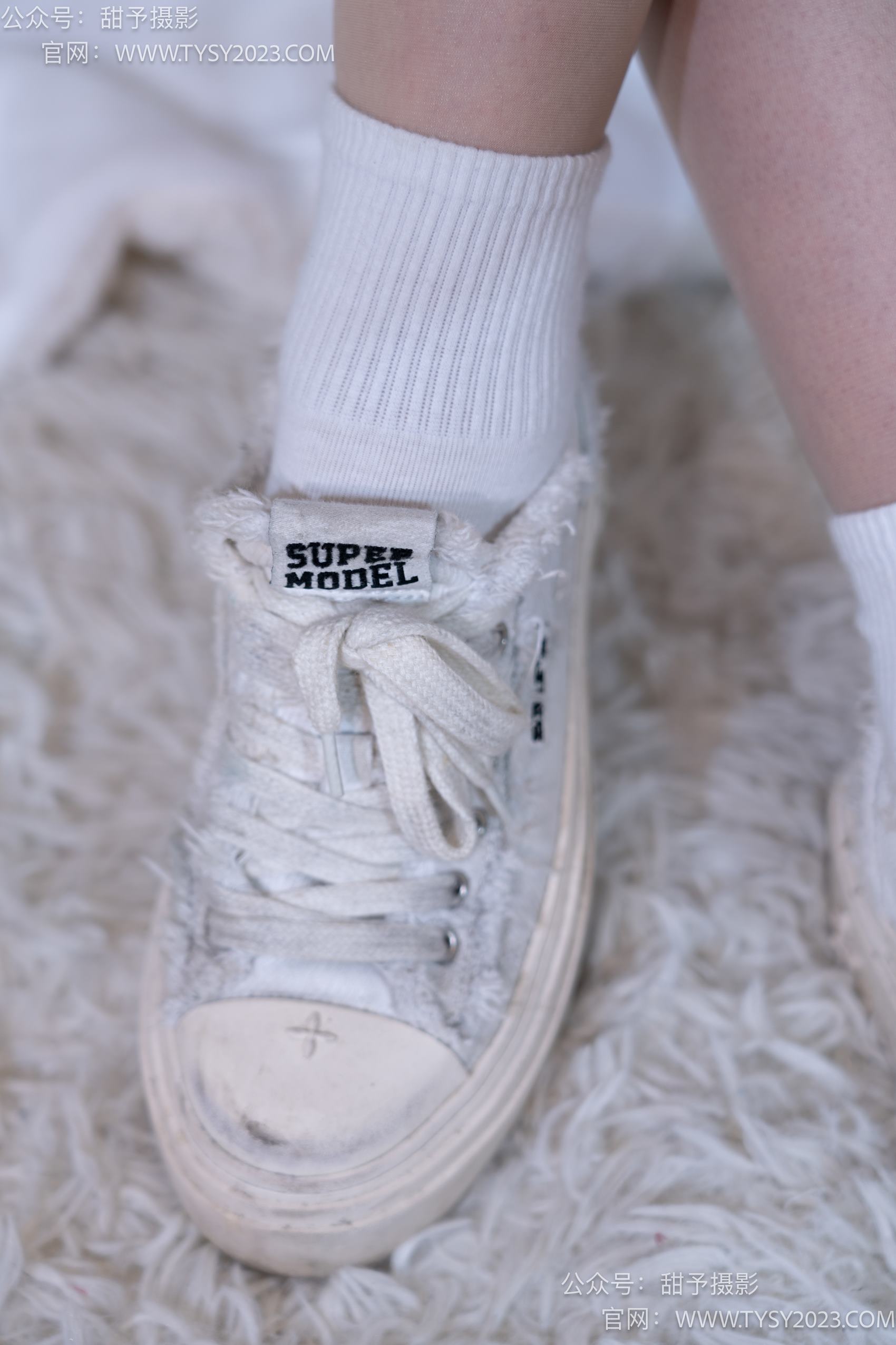 图片[49]-甜予摄影 NO.017 栗栗-板鞋、白棉袜、肉丝[130P] – 速更版-美库