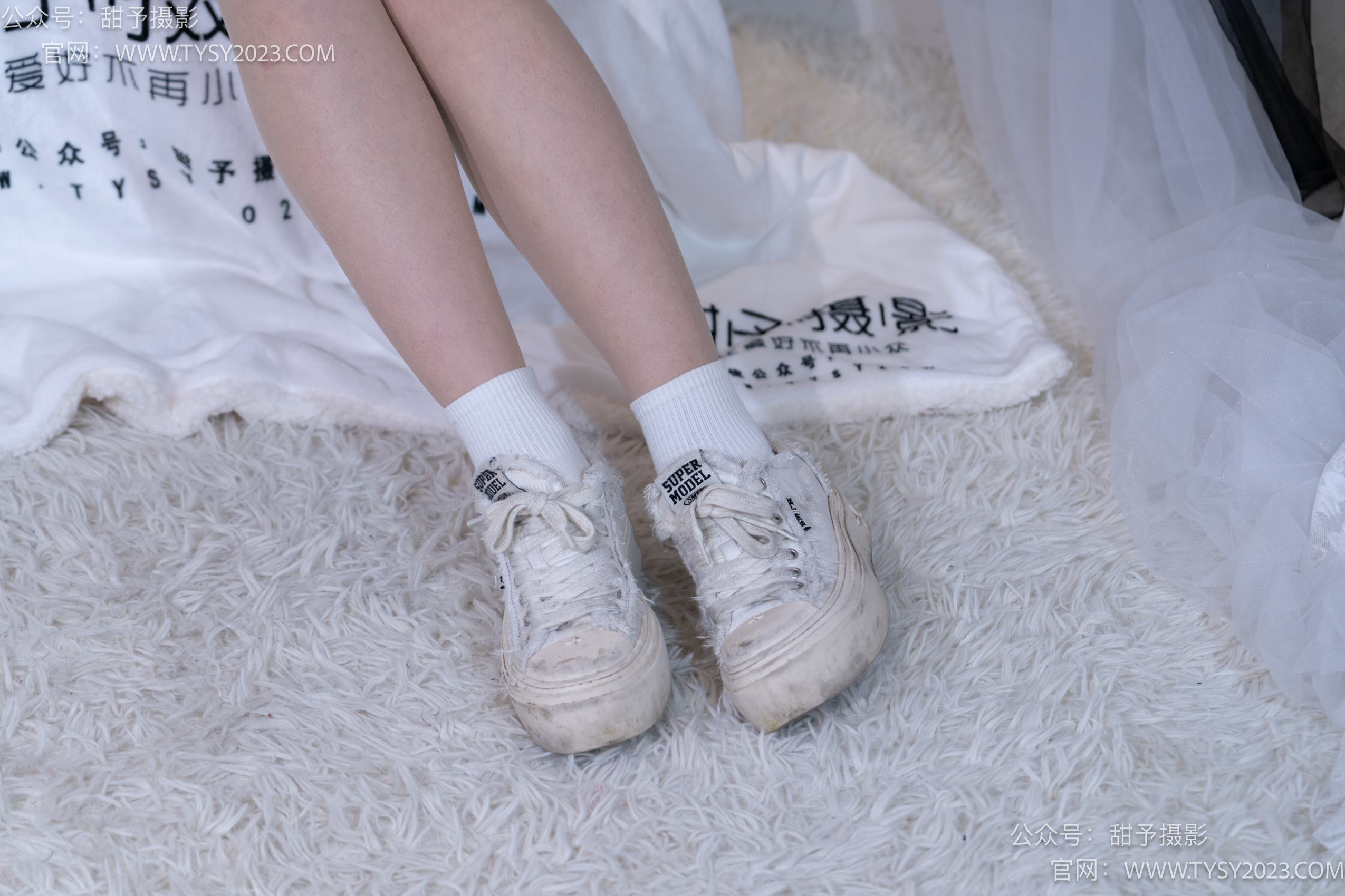 图片[52]-甜予摄影 NO.017 栗栗-板鞋、白棉袜、肉丝[130P] – 速更版-美库