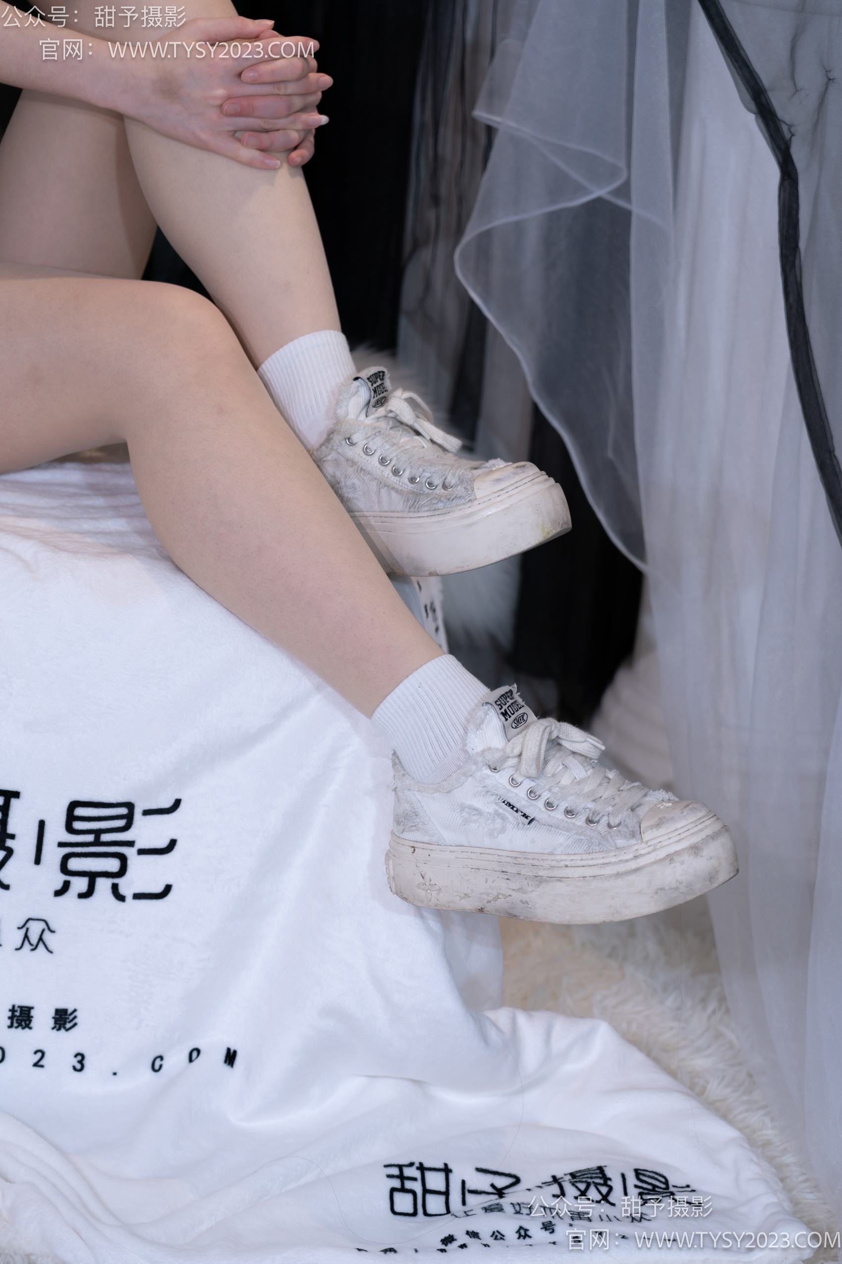 图片[62]-甜予摄影 NO.017 栗栗-板鞋、白棉袜、肉丝[130P] – 速更版-美库