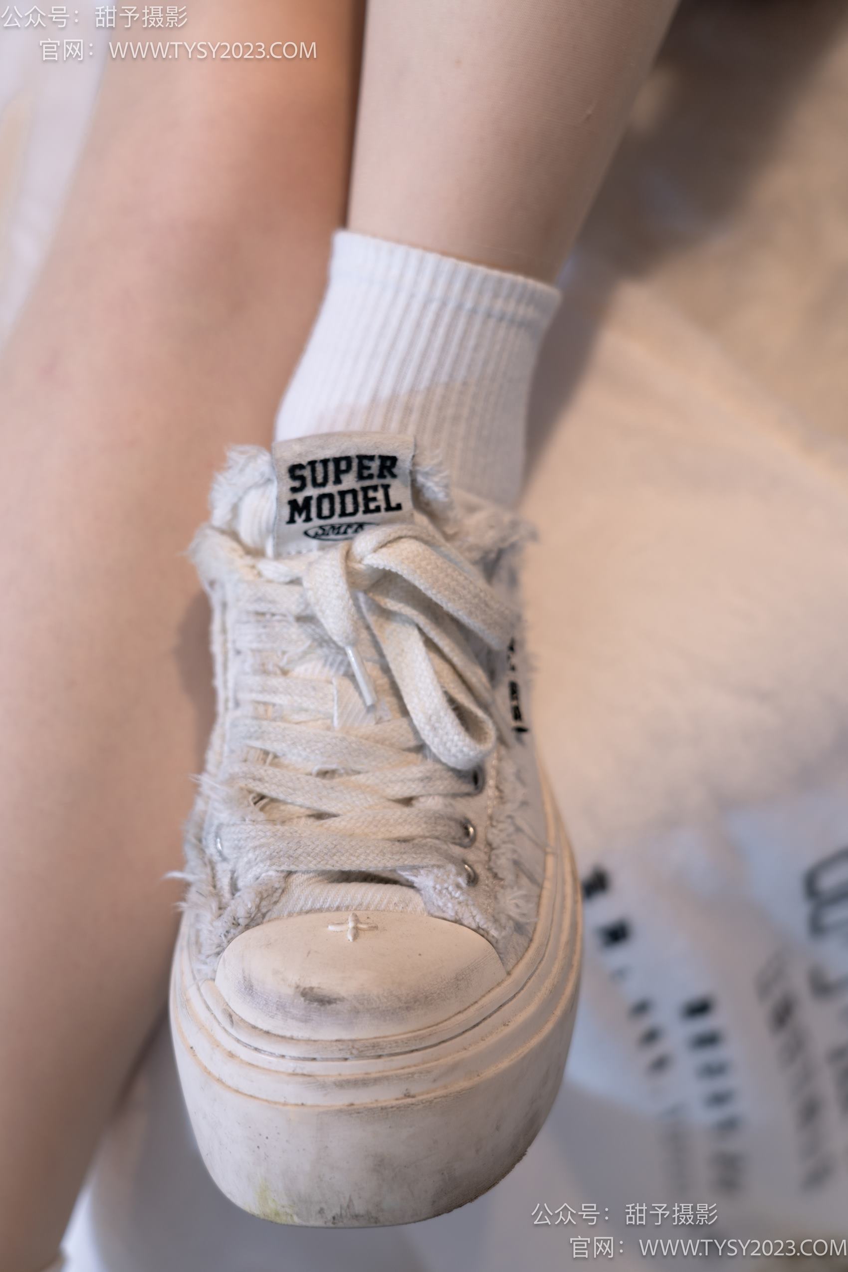 图片[65]-甜予摄影 NO.017 栗栗-板鞋、白棉袜、肉丝[130P] – 速更版-美库