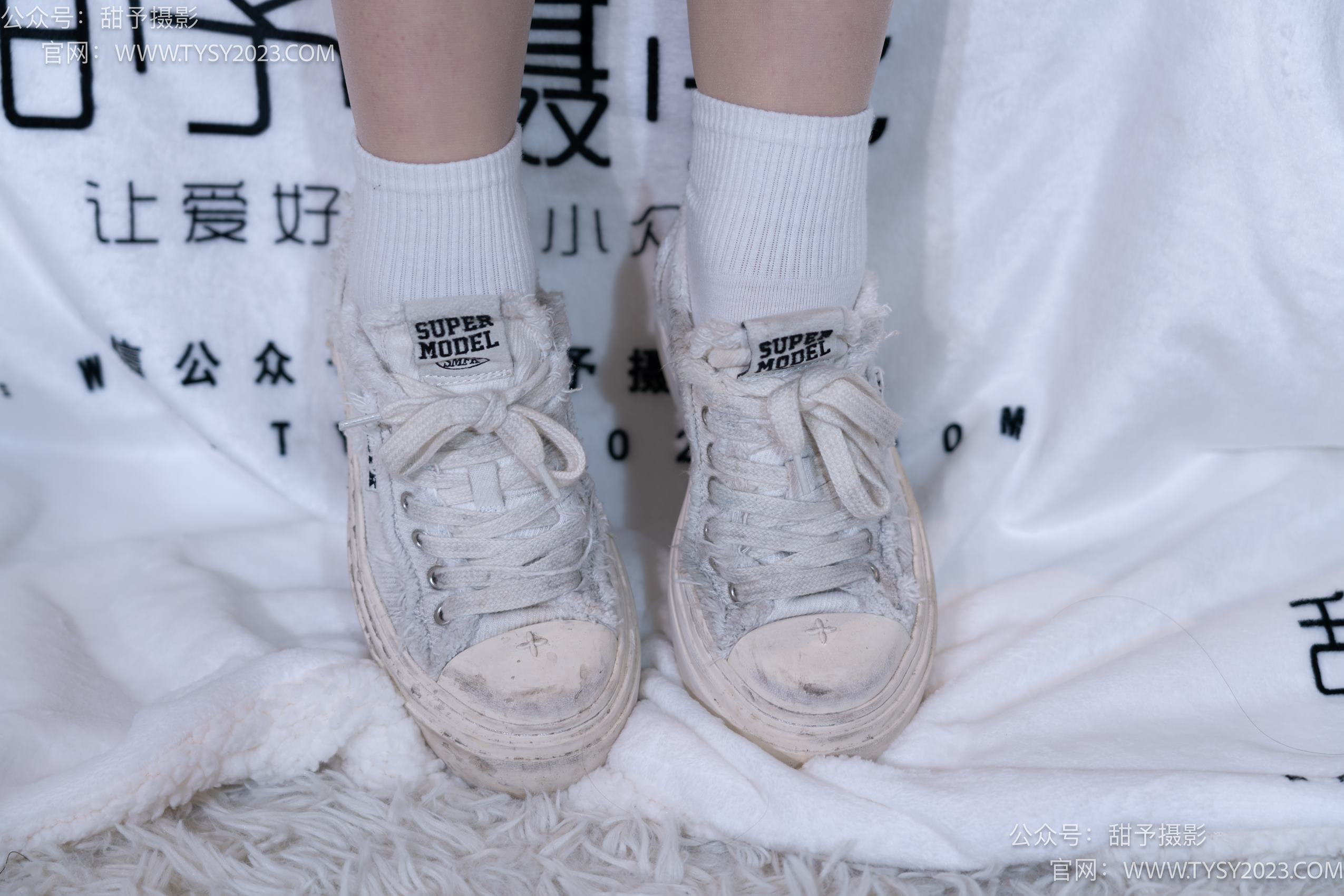 图片[70]-甜予摄影 NO.017 栗栗-板鞋、白棉袜、肉丝[130P] – 速更版-美库