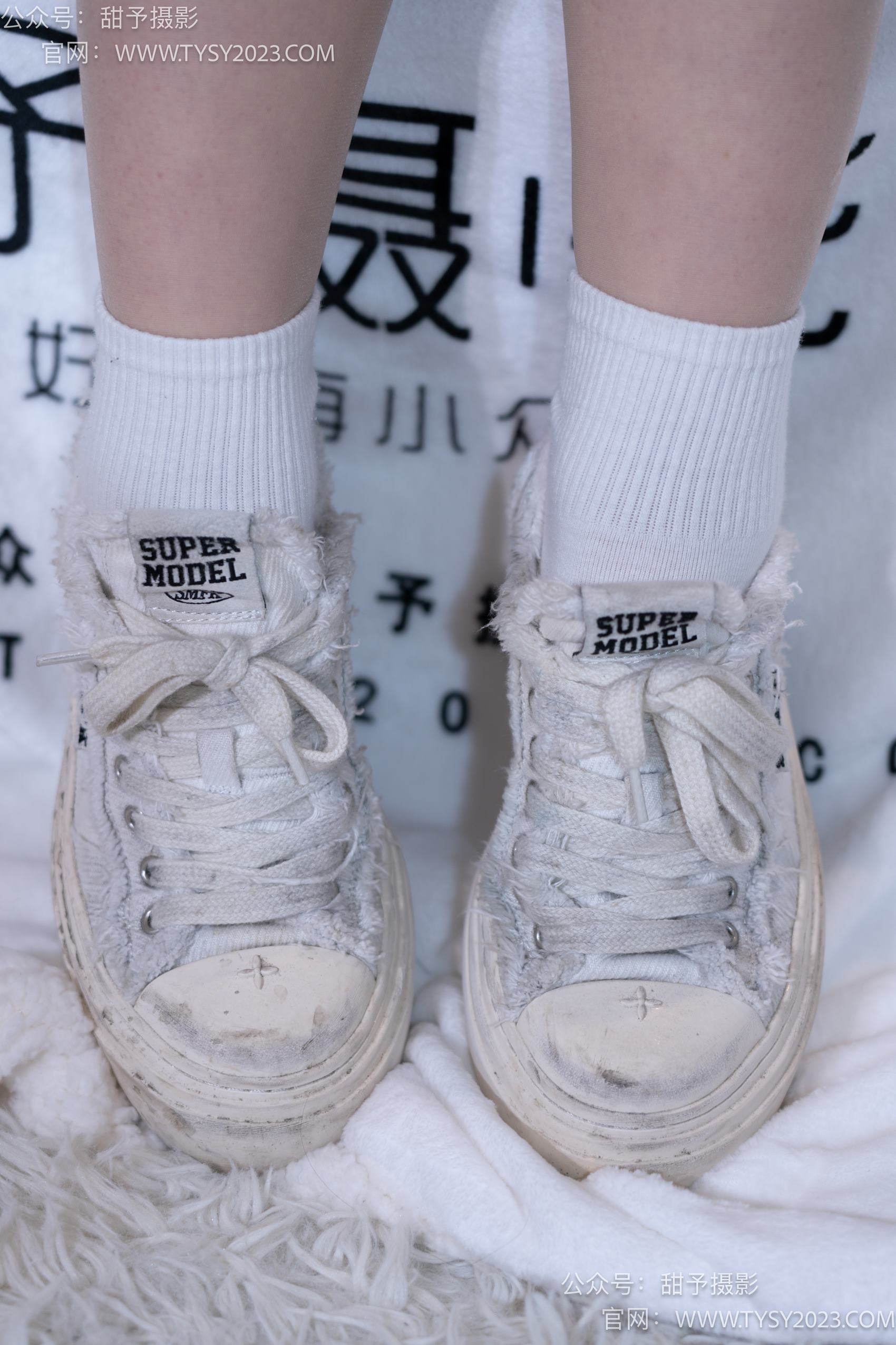 图片[72]-甜予摄影 NO.017 栗栗-板鞋、白棉袜、肉丝[130P] – 速更版-美库
