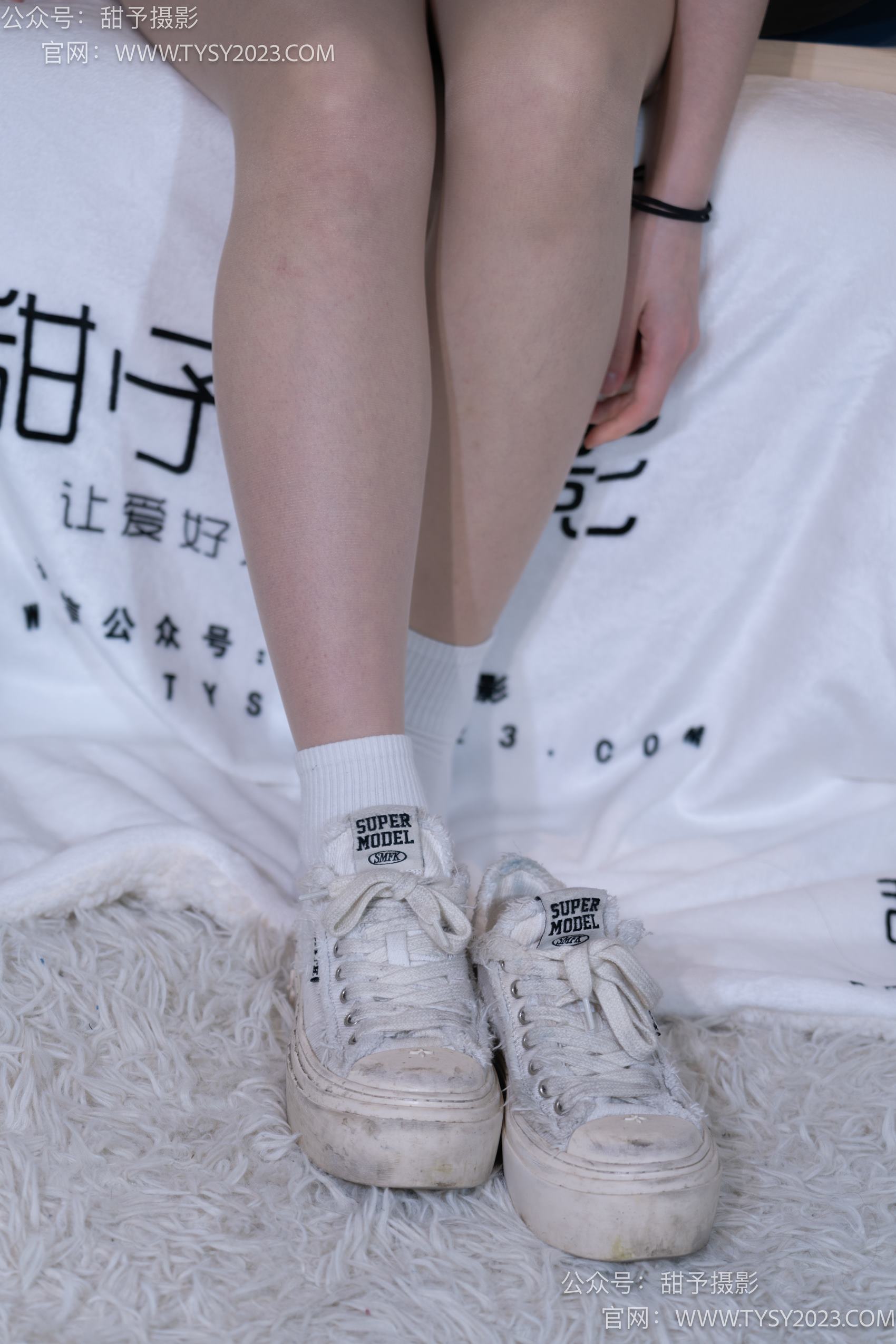 图片[79]-甜予摄影 NO.017 栗栗-板鞋、白棉袜、肉丝[130P] – 速更版-美库