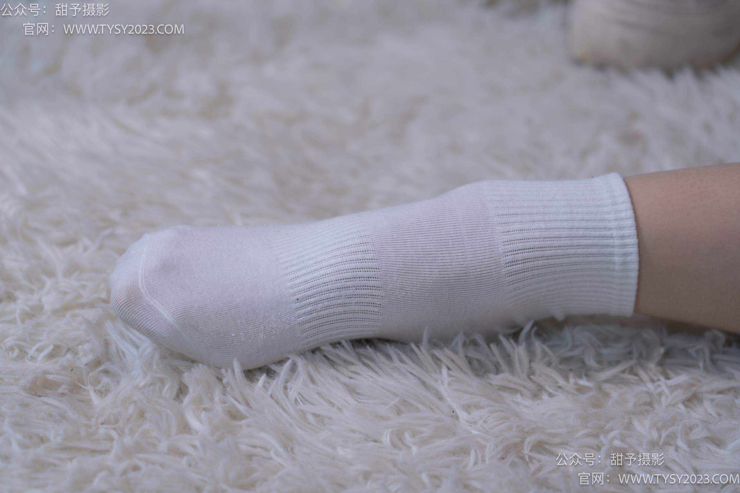 图片[108]-甜予摄影 NO.017 栗栗-板鞋、白棉袜、肉丝[130P] – 速更版-美库