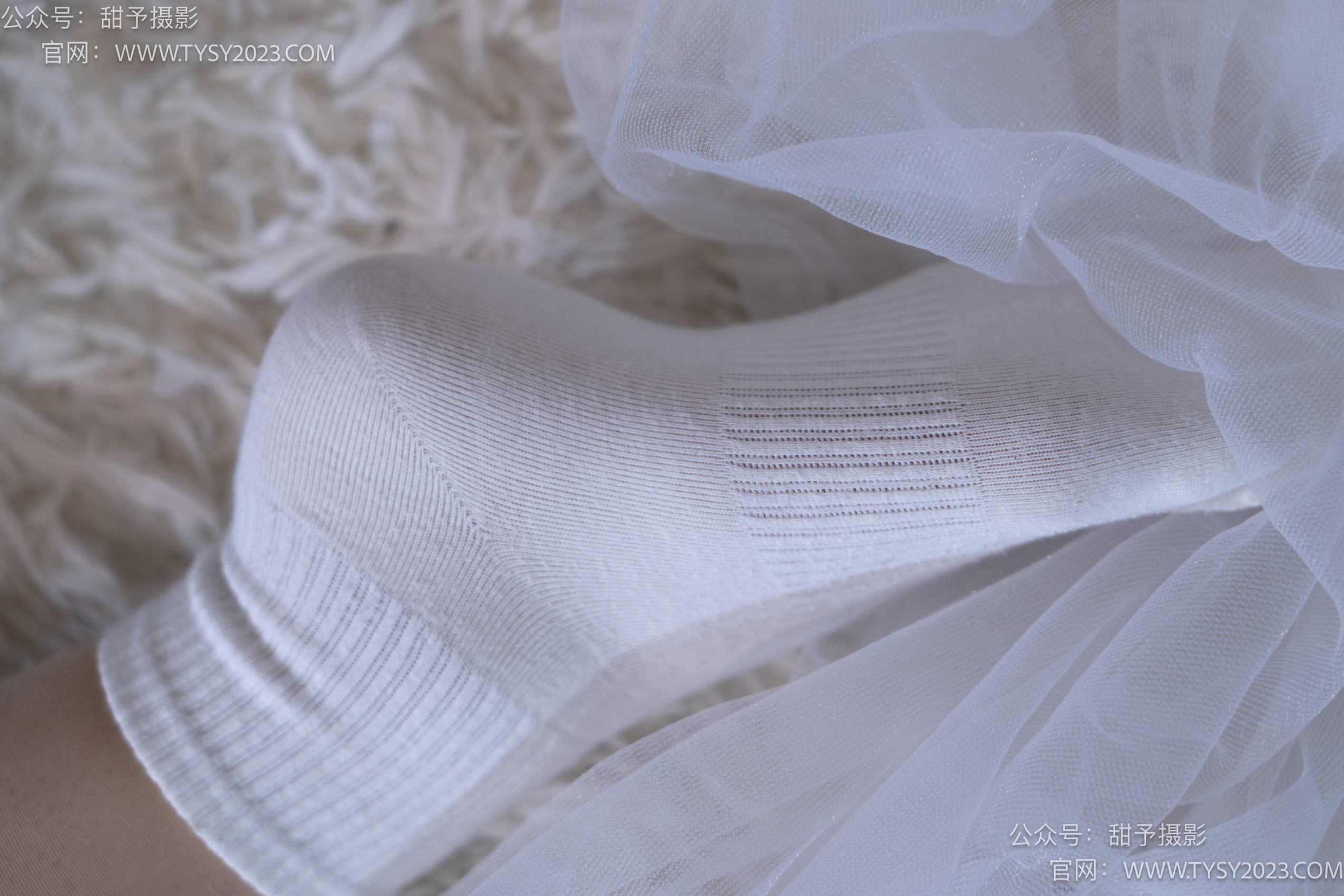 图片[131]-甜予摄影 NO.017 栗栗-板鞋、白棉袜、肉丝[130P] – 速更版-美库