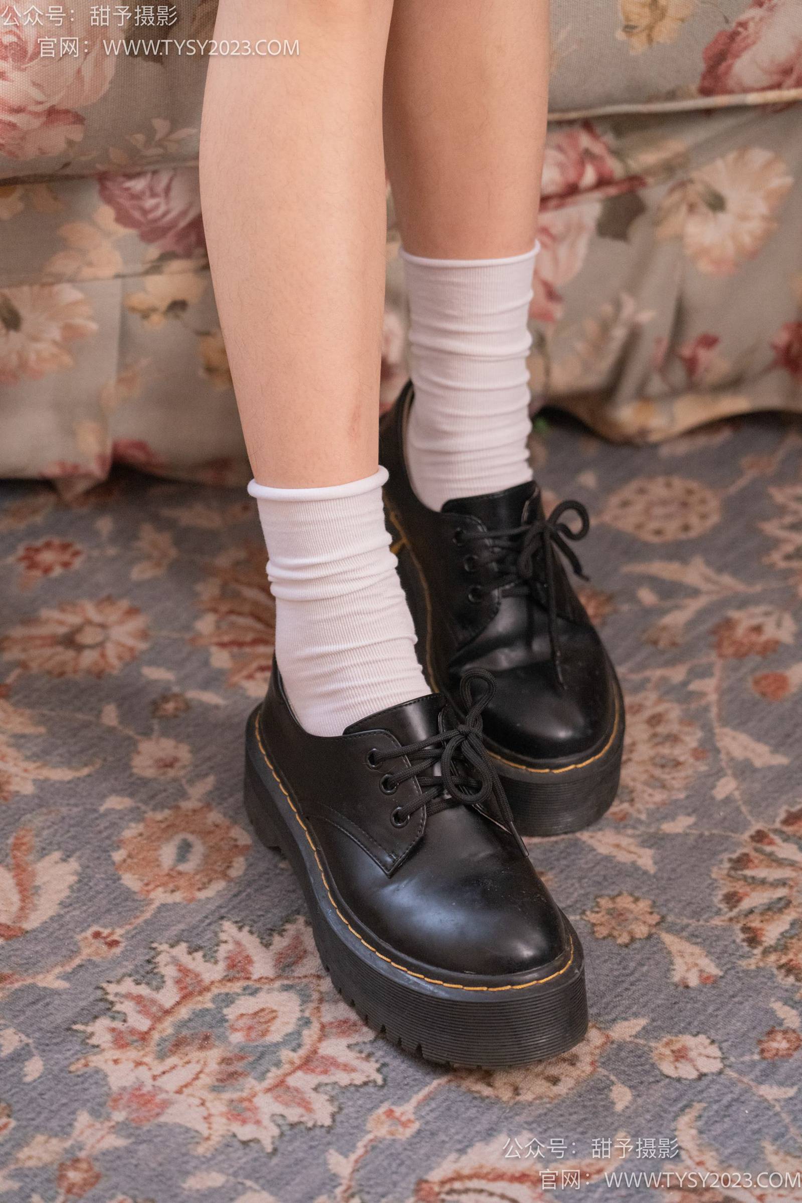 图片[13]-甜予摄影 NO.019 艺艺-皮鞋、白棉袜、裸足[128P] – 速更版-美库