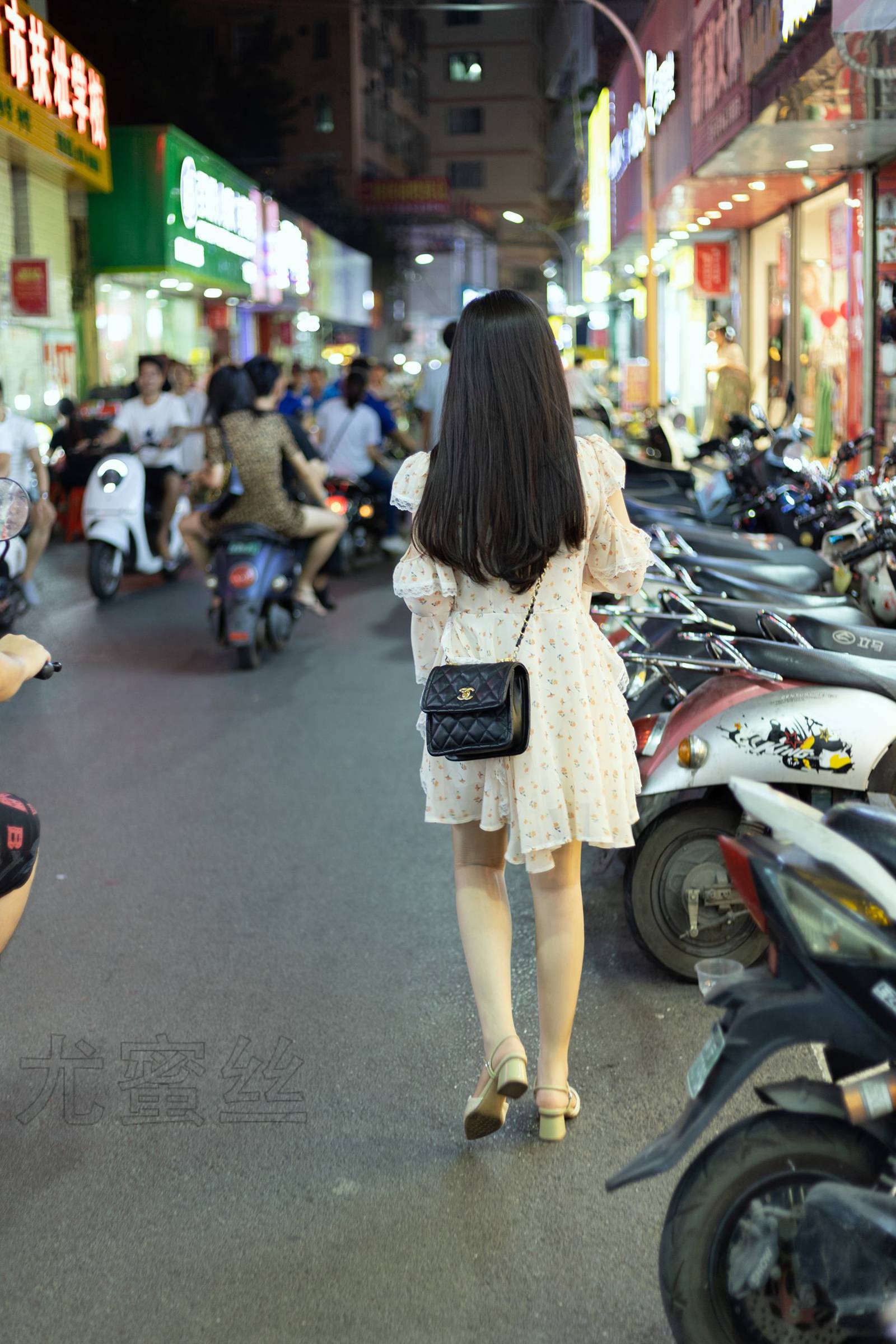 图片[14]-尤蜜丝 NO.073 穿搭推广展示图集[21P] – 速更版-美库