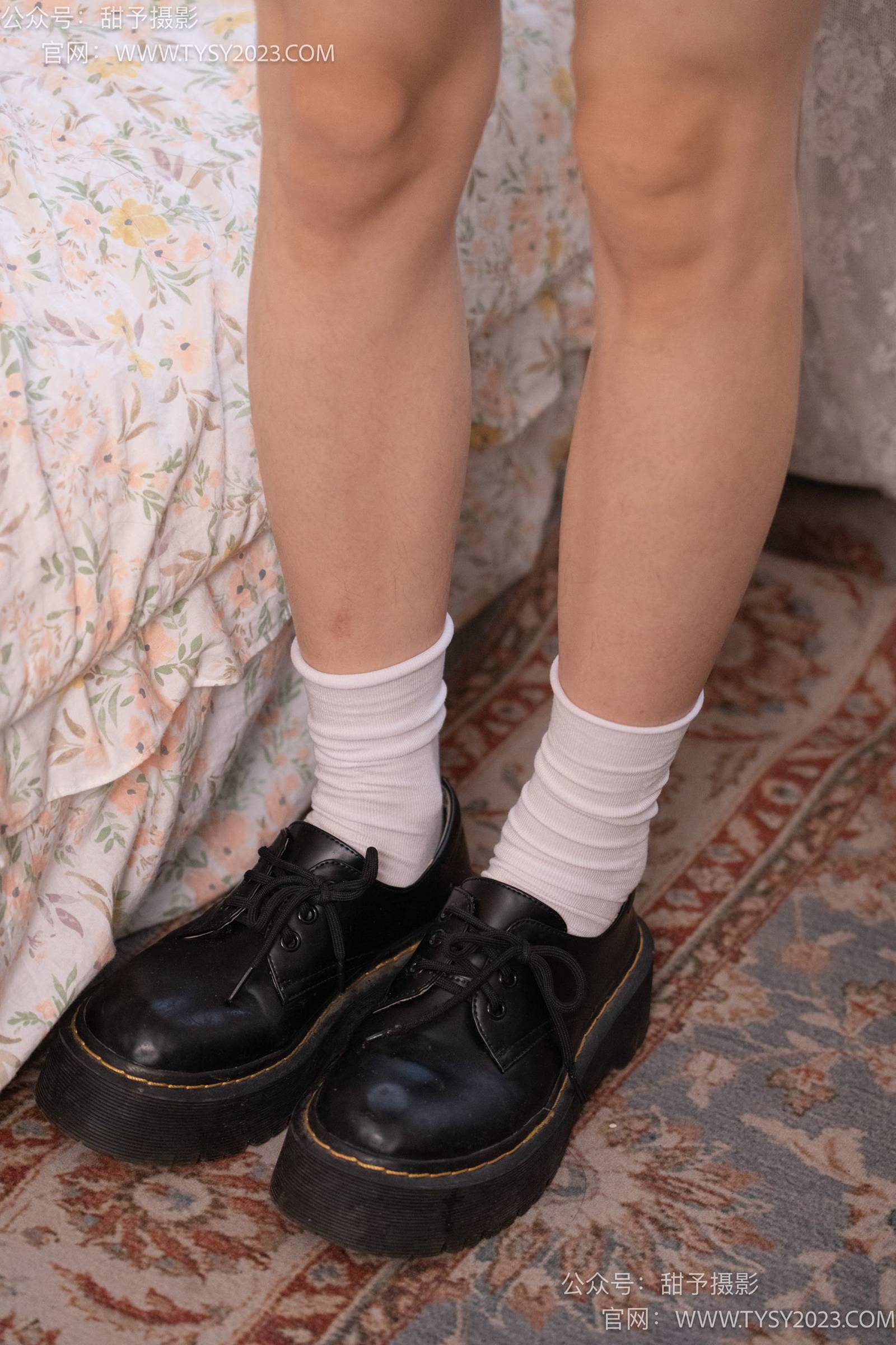 图片[31]-甜予摄影 NO.019 艺艺-皮鞋、白棉袜、裸足[128P] – 速更版-美库
