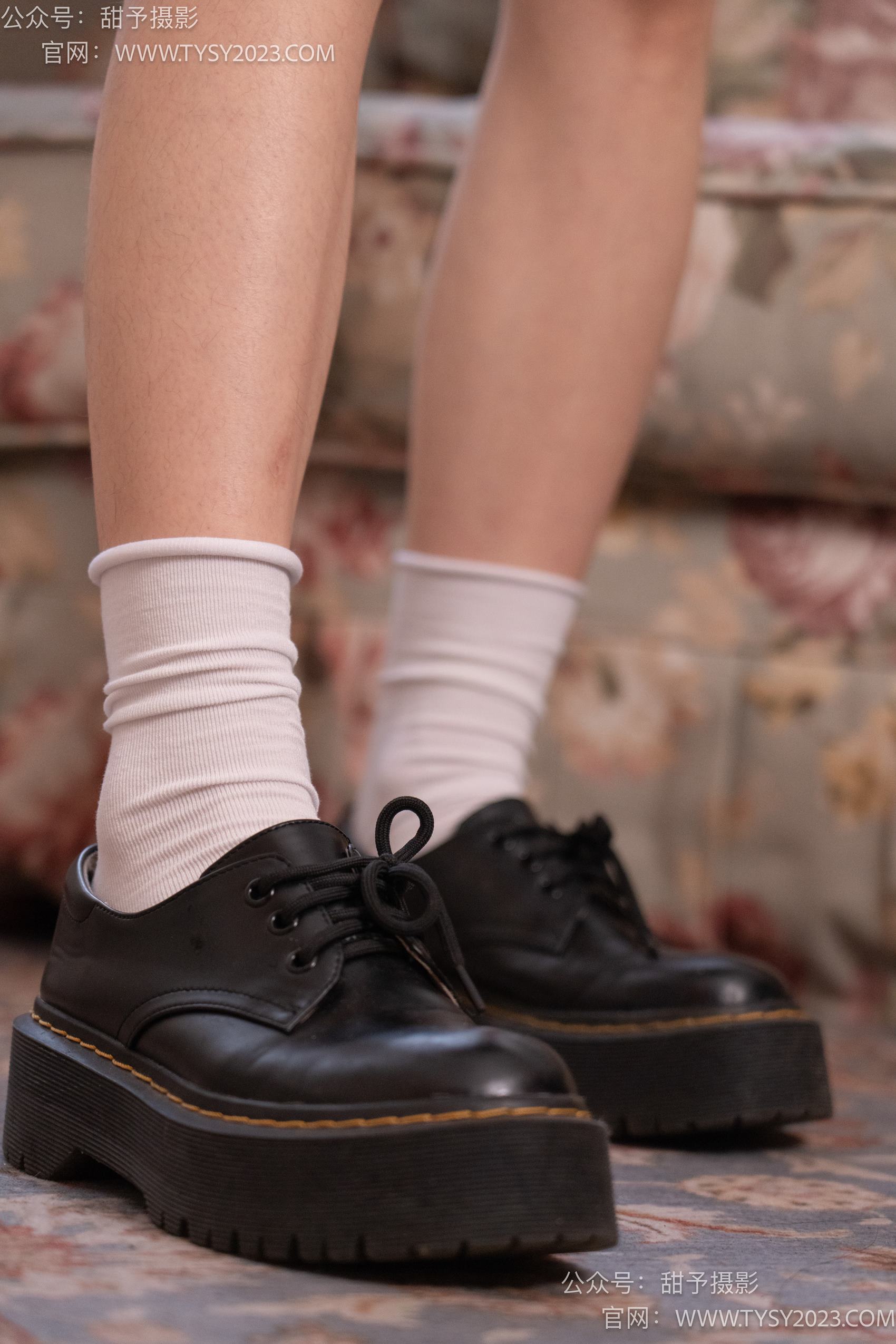 图片[32]-甜予摄影 NO.019 艺艺-皮鞋、白棉袜、裸足[128P] – 速更版-美库