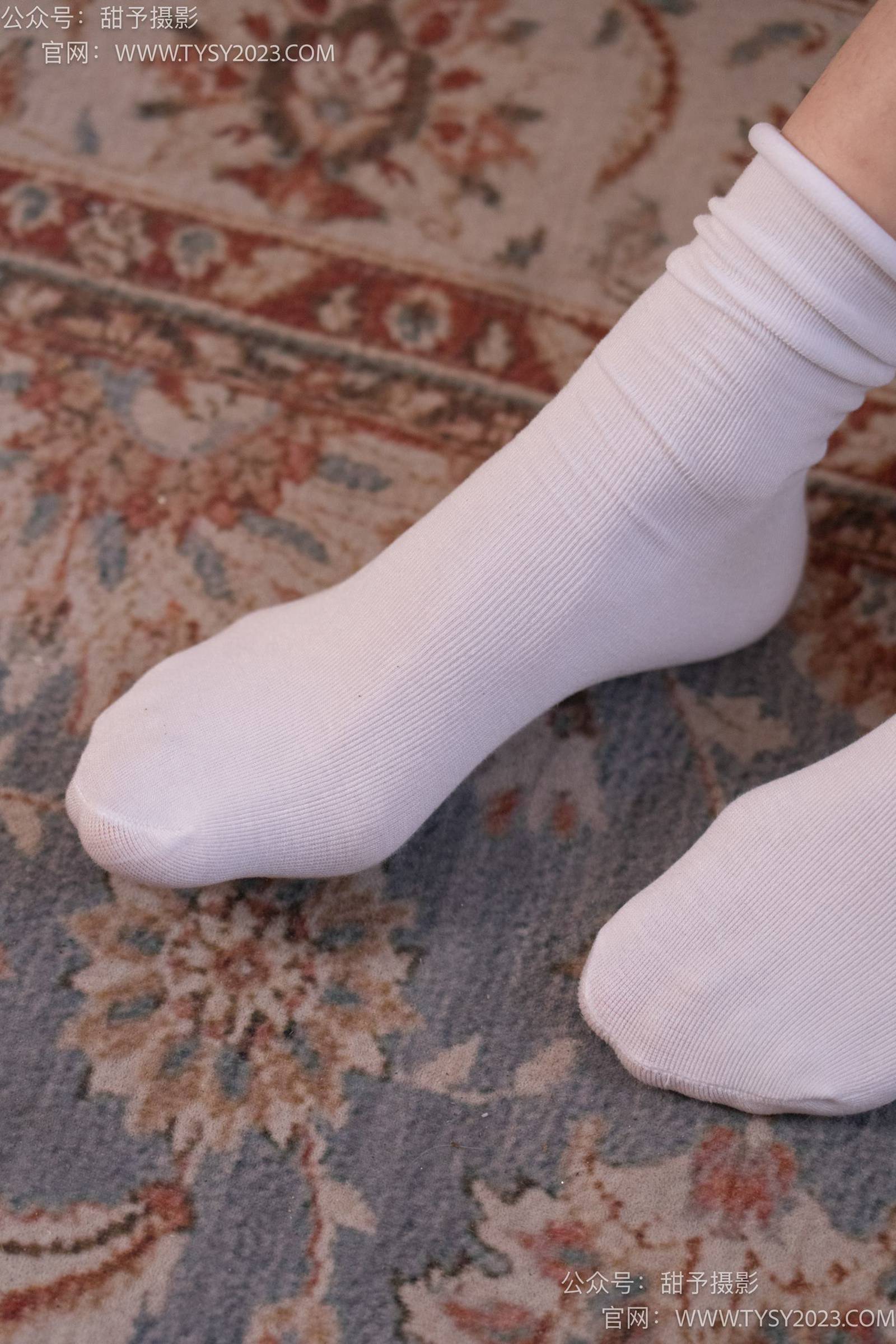图片[41]-甜予摄影 NO.019 艺艺-皮鞋、白棉袜、裸足[128P] – 速更版-美库