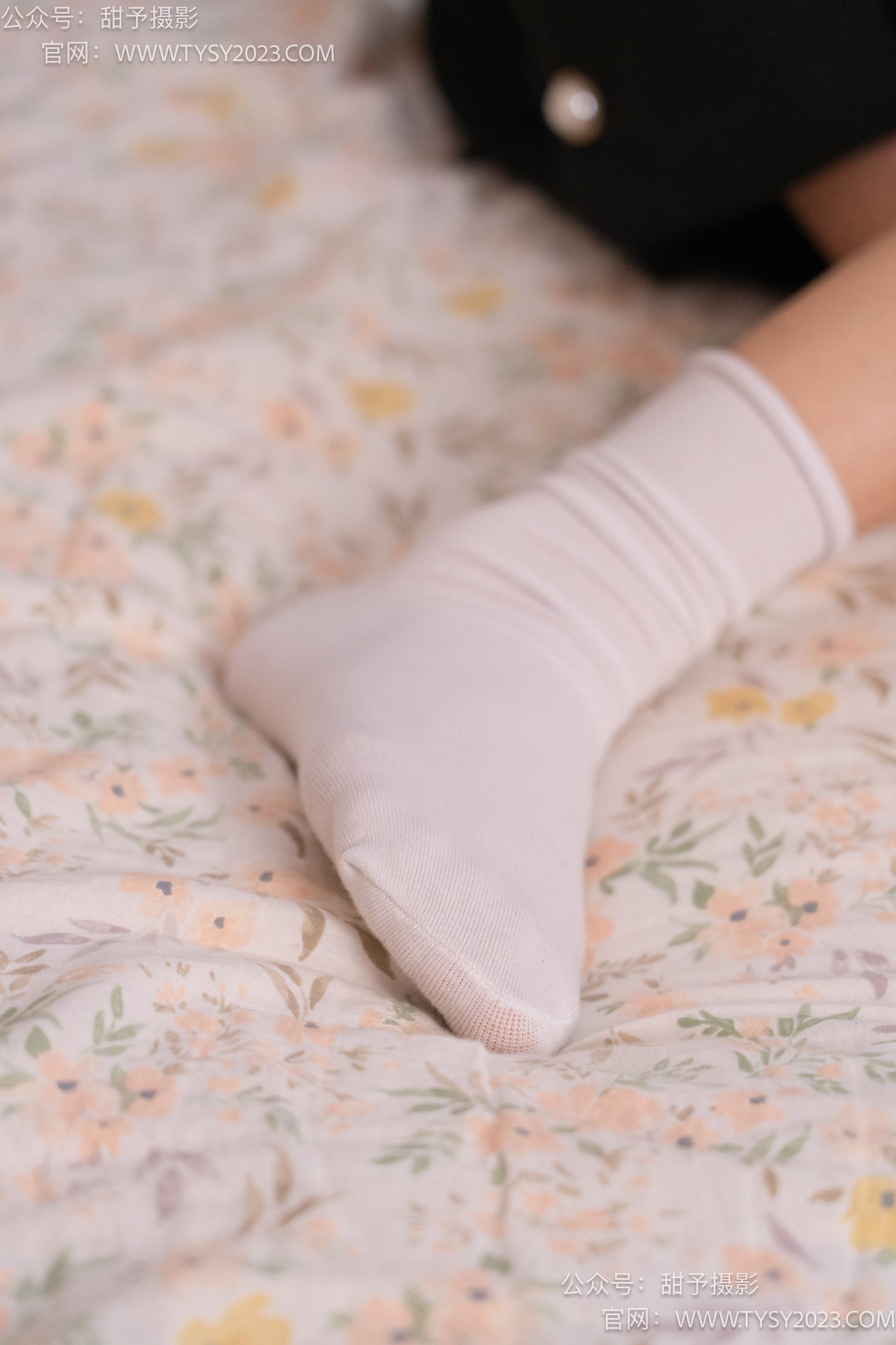图片[75]-甜予摄影 NO.019 艺艺-皮鞋、白棉袜、裸足[128P] – 速更版-美库