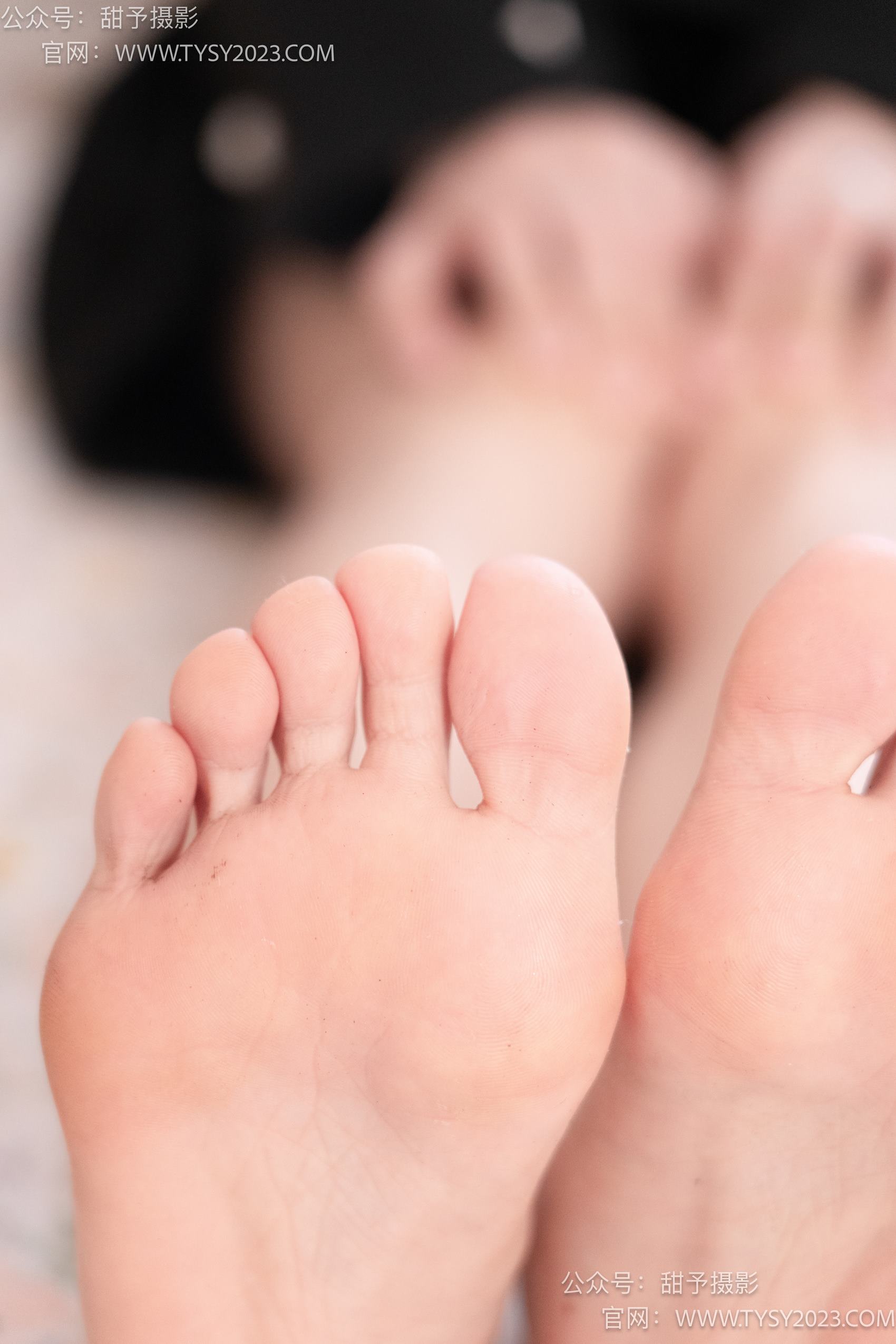 图片[103]-甜予摄影 NO.019 艺艺-皮鞋、白棉袜、裸足[128P] – 速更版-美库