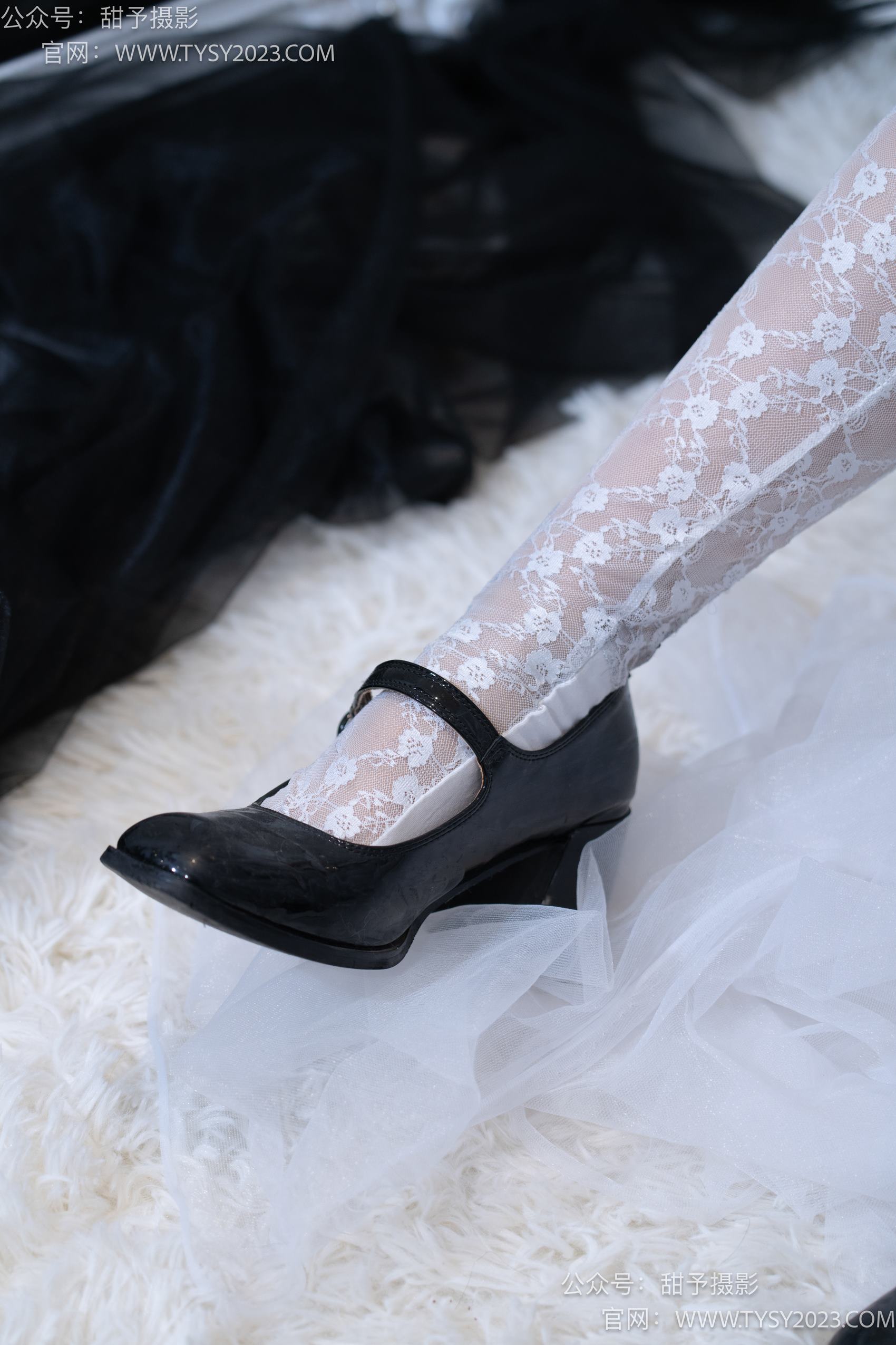 图片[71]-甜予摄影 NO.020 鱼鱼-皮鞋、蕾丝袜、肉丝[129P] – 速更版-美库