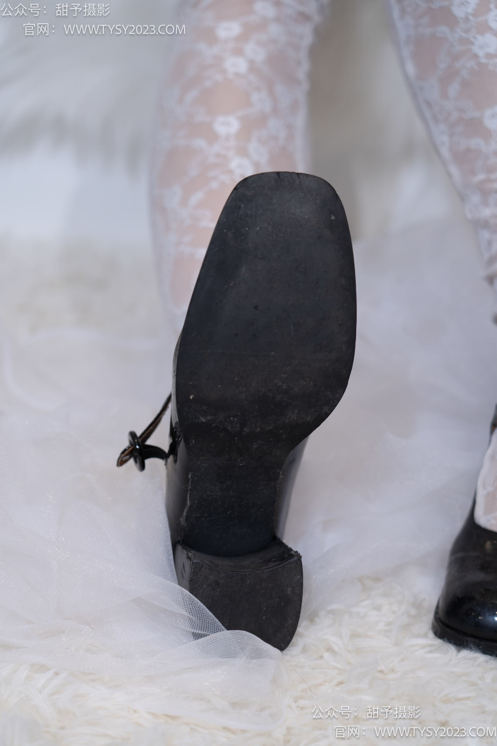 图片[73]-甜予摄影 NO.020 鱼鱼-皮鞋、蕾丝袜、肉丝[129P] – 速更版-美库