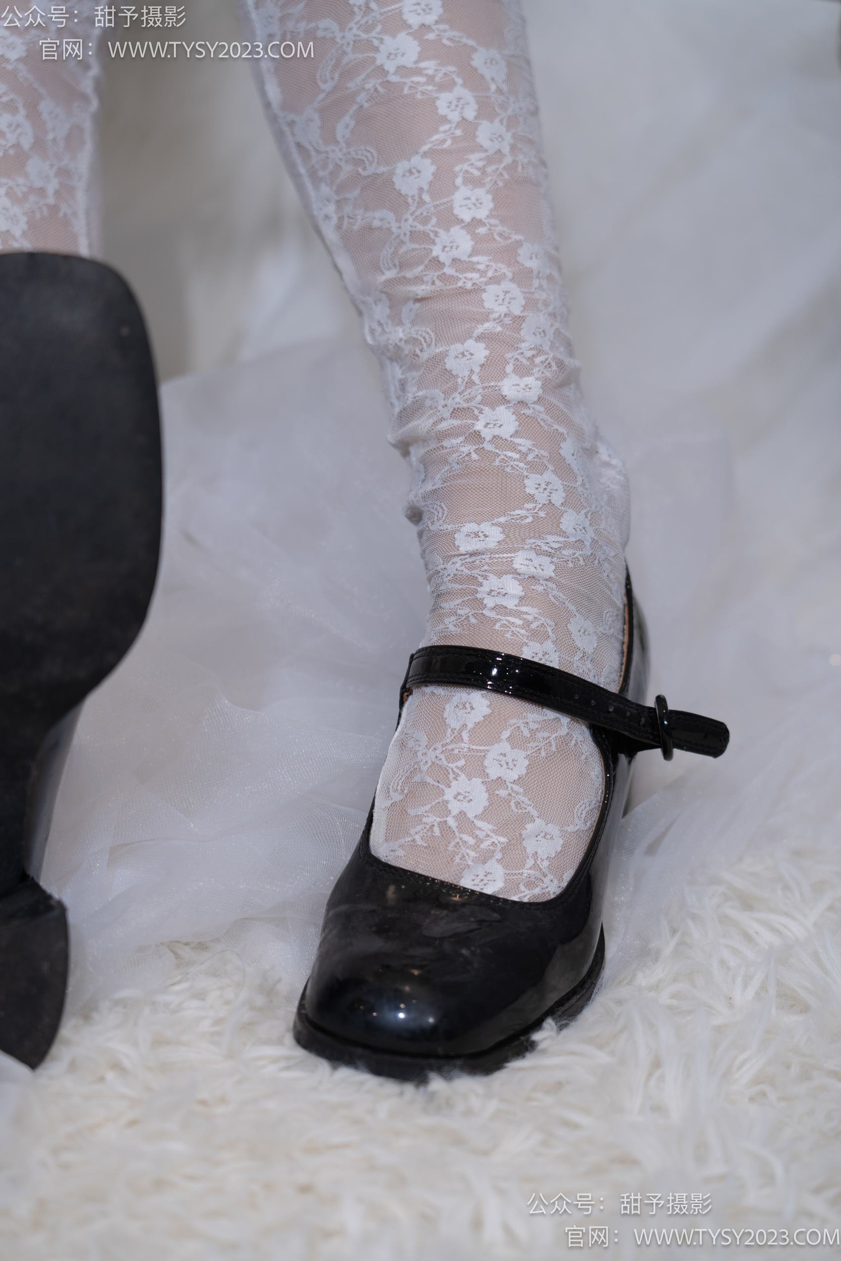图片[74]-甜予摄影 NO.020 鱼鱼-皮鞋、蕾丝袜、肉丝[129P] – 速更版-美库