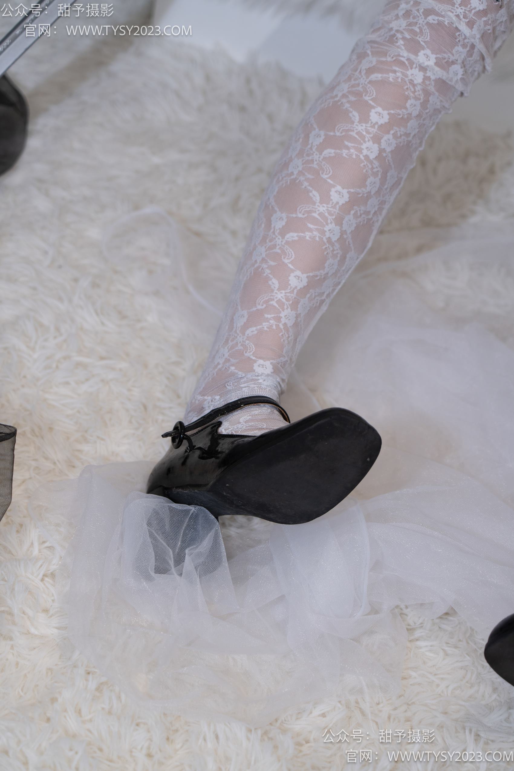 图片[90]-甜予摄影 NO.020 鱼鱼-皮鞋、蕾丝袜、肉丝[129P] – 速更版-美库