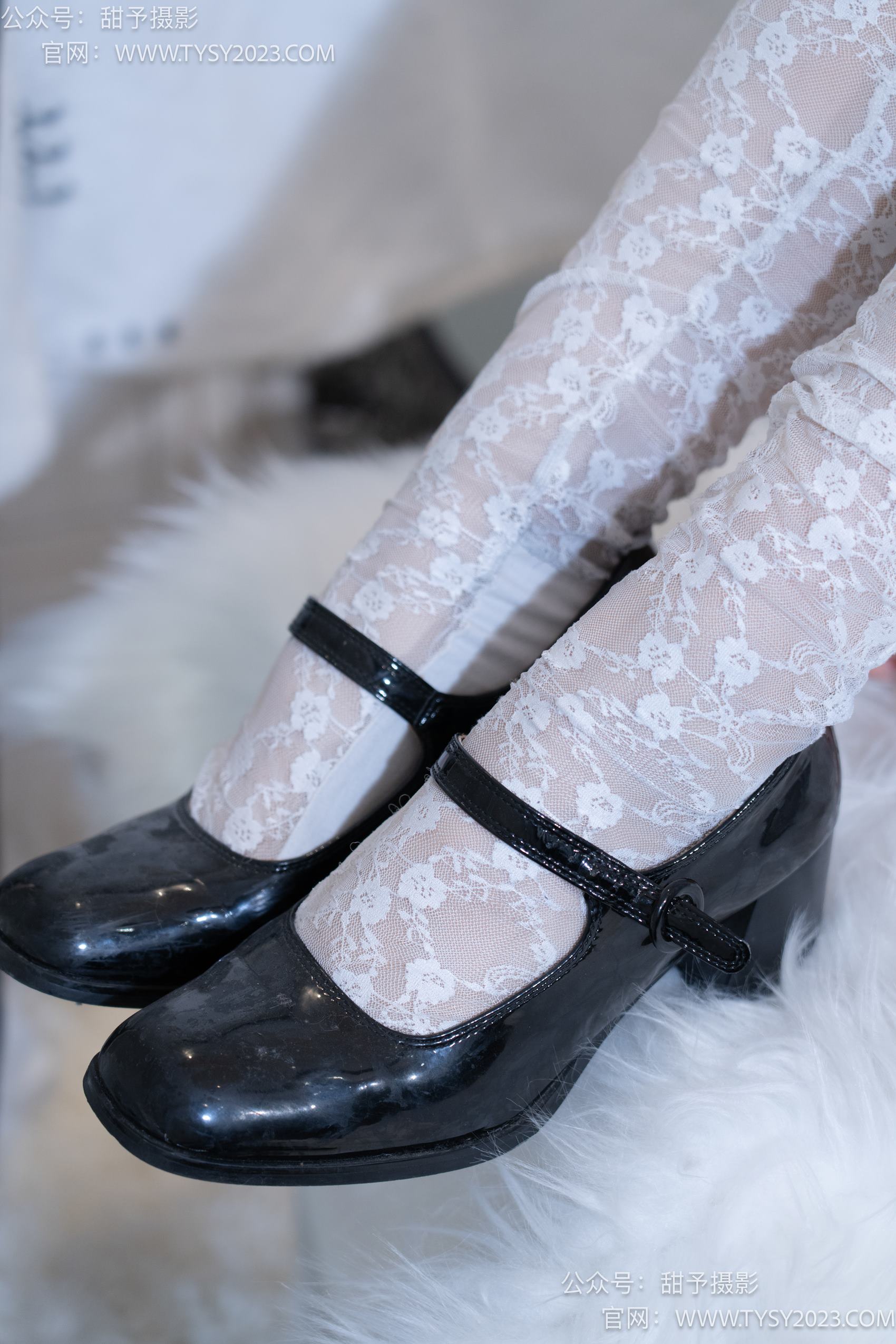 图片[97]-甜予摄影 NO.020 鱼鱼-皮鞋、蕾丝袜、肉丝[129P] – 速更版-美库