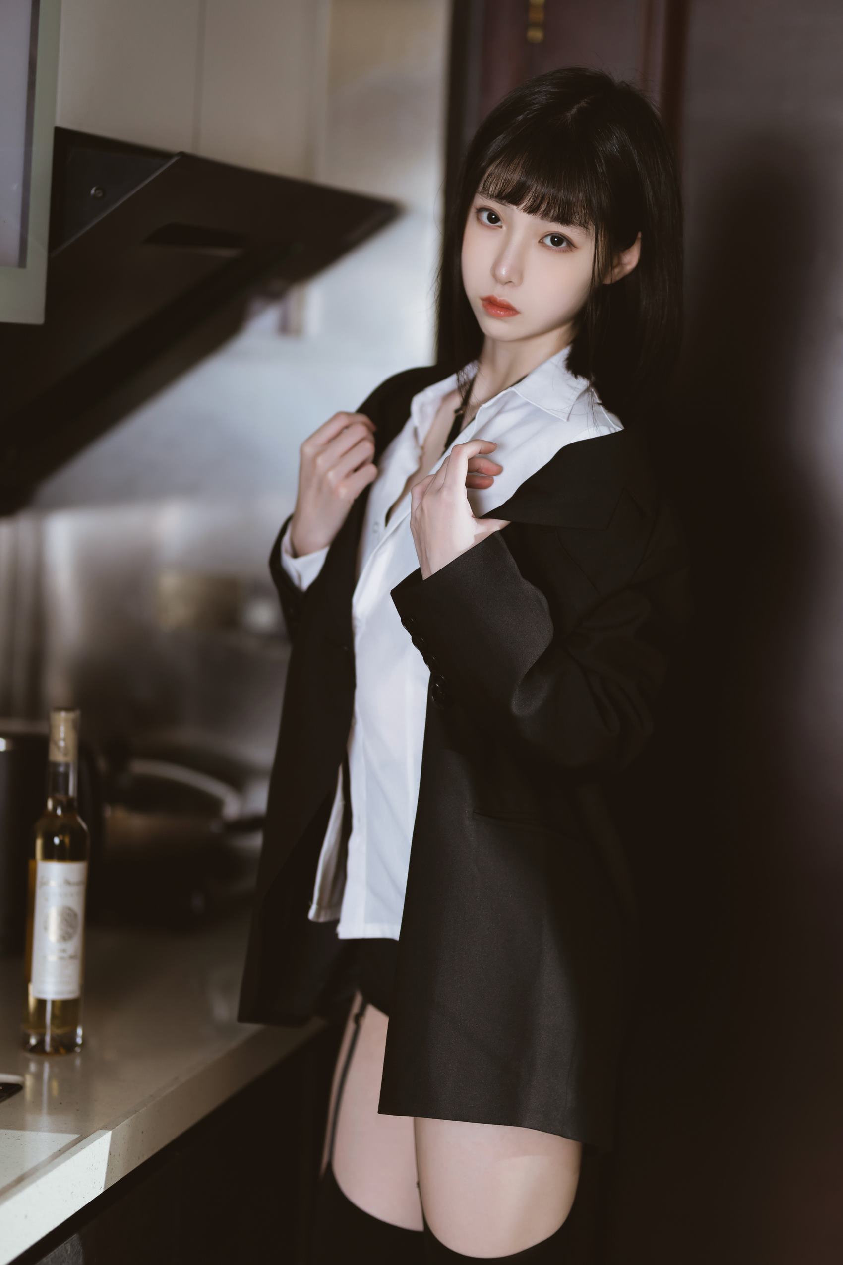 图片[45]-许岚(叁月life) – 醉酒OL[59P] – 速更版-美库