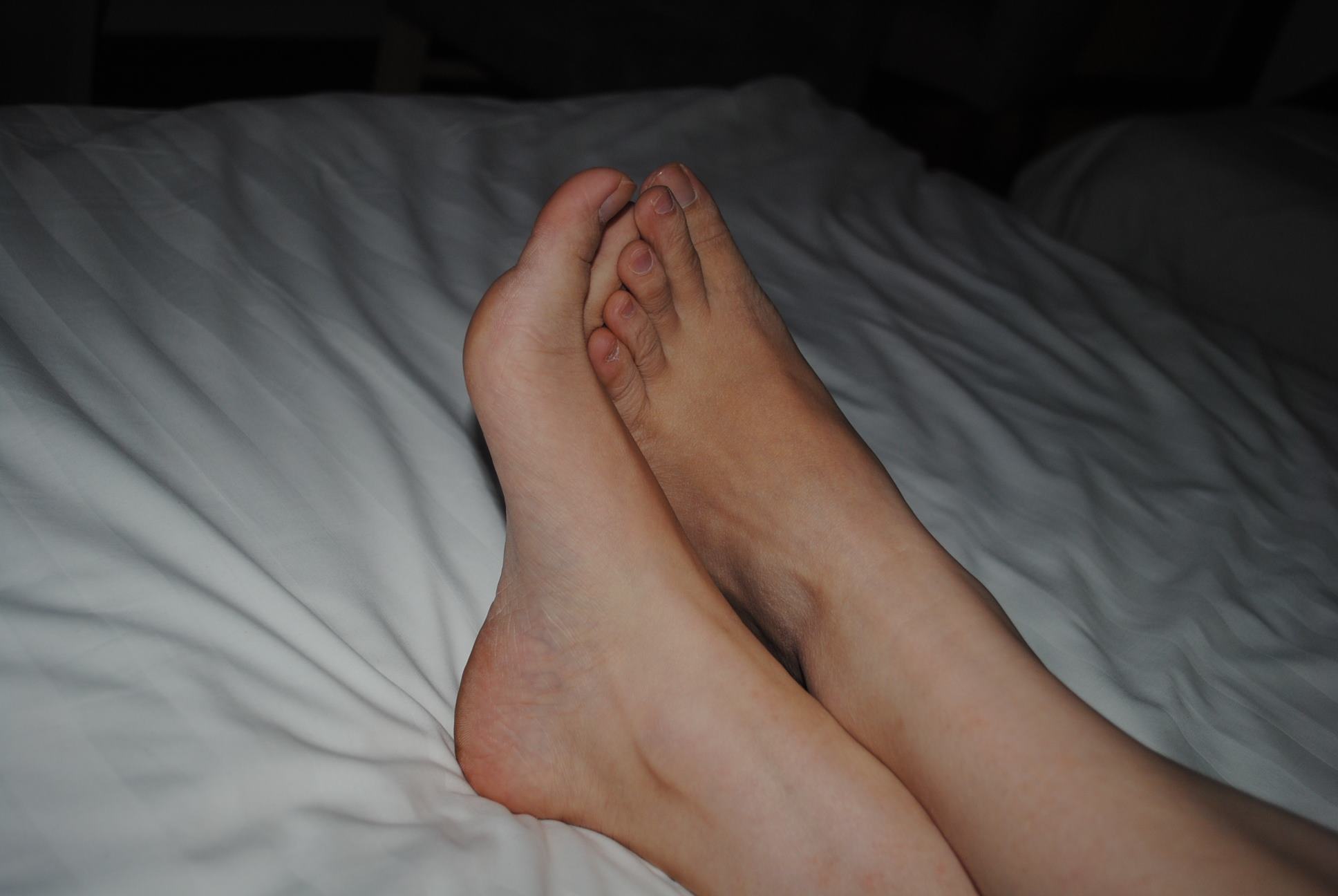 图片[18]-自由摄影 No.194 暗光下的裸足 [85P] – 速更版-美库