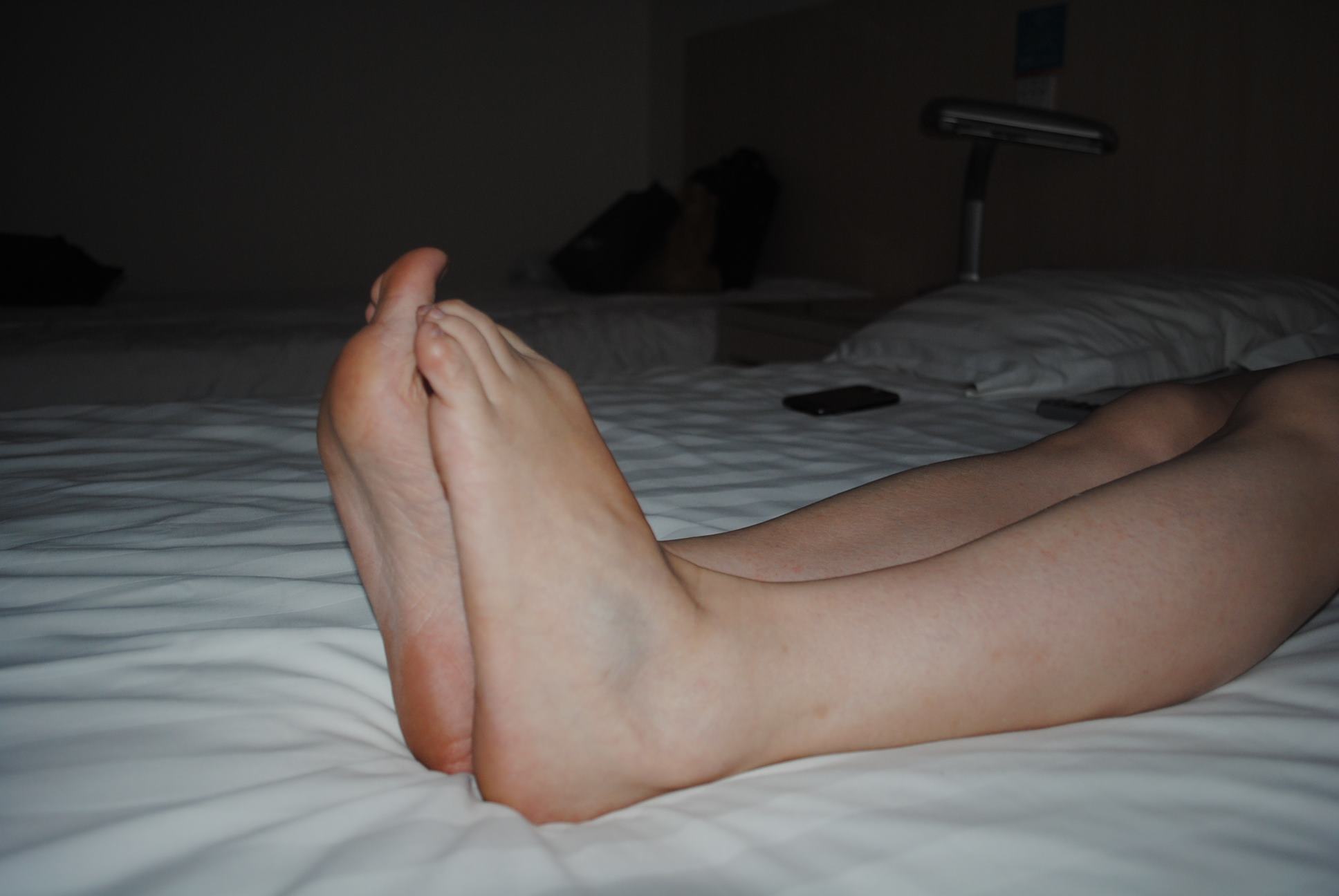 图片[26]-自由摄影 No.194 暗光下的裸足 [85P] – 速更版-美库