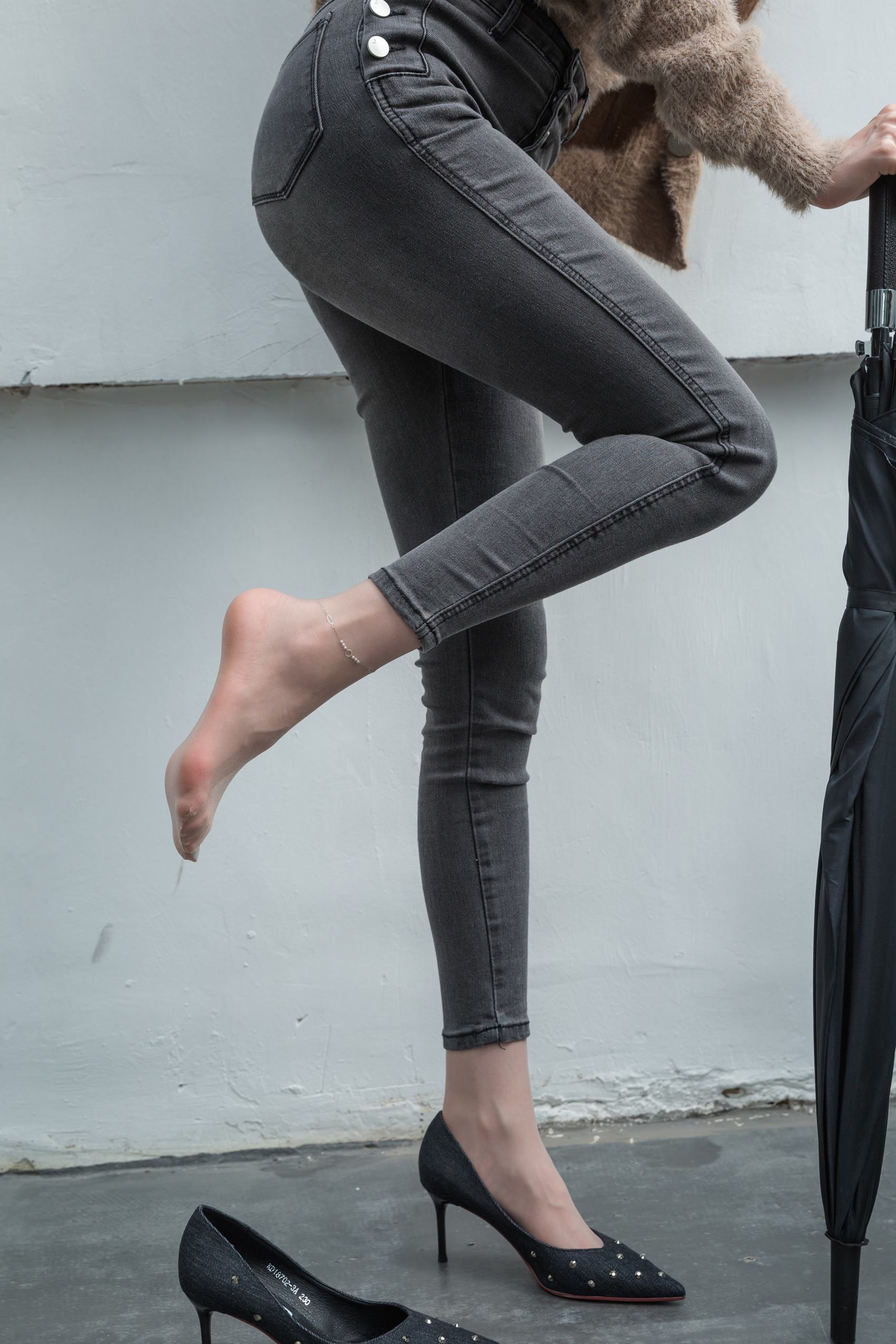 图片[33]-网紅Coser@Sia不吃鱼 蜜大腿白哲jiojio [128P] – 速更版-美库