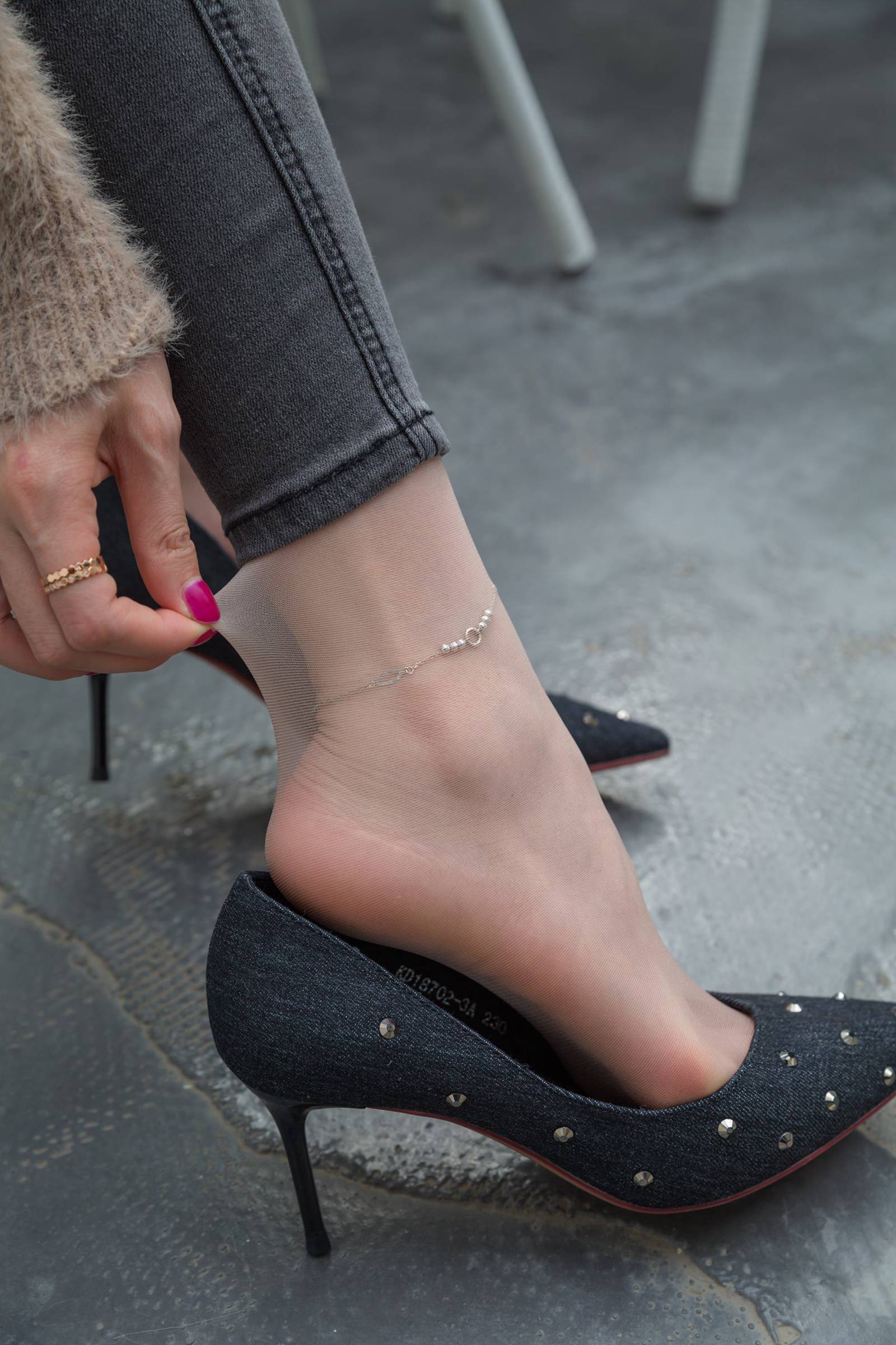 图片[129]-网紅Coser@Sia不吃鱼 蜜大腿白哲jiojio [128P] – 速更版-美库