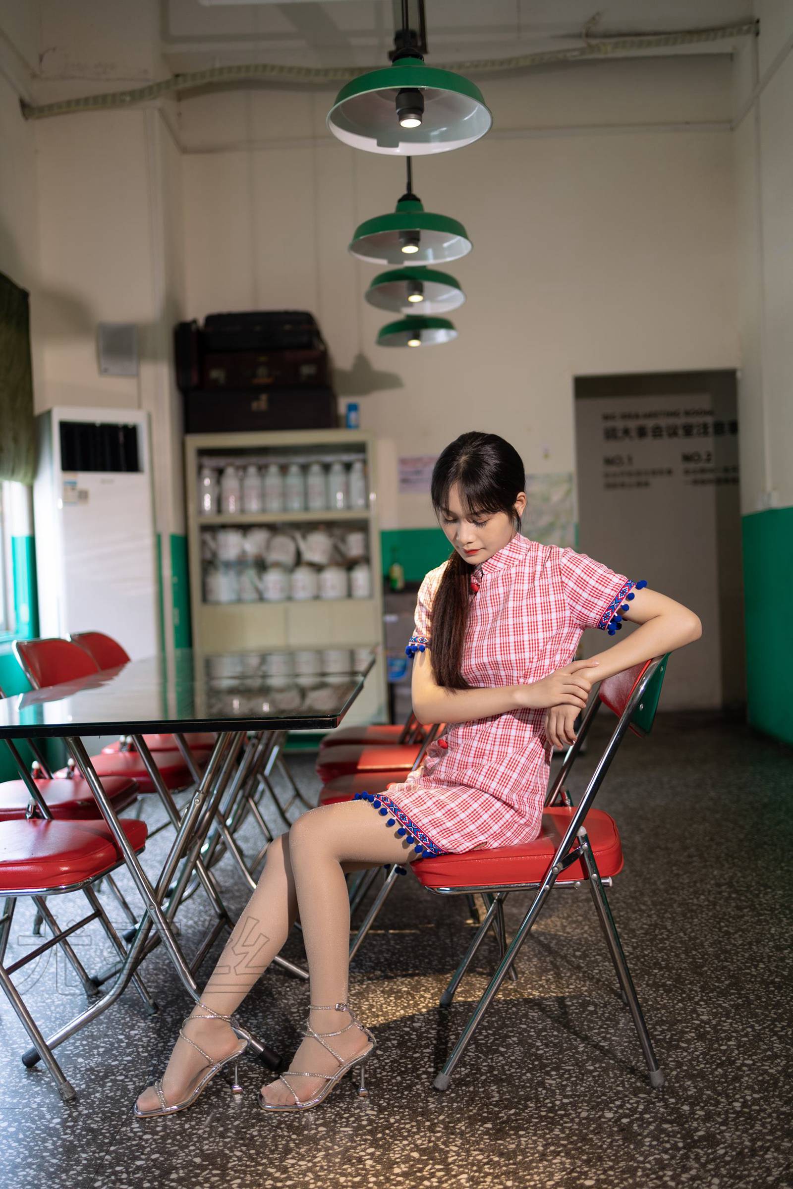 图片[36]-尤蜜丝 NO.074 穿搭推广展示图集[52P] – 速更版-美库