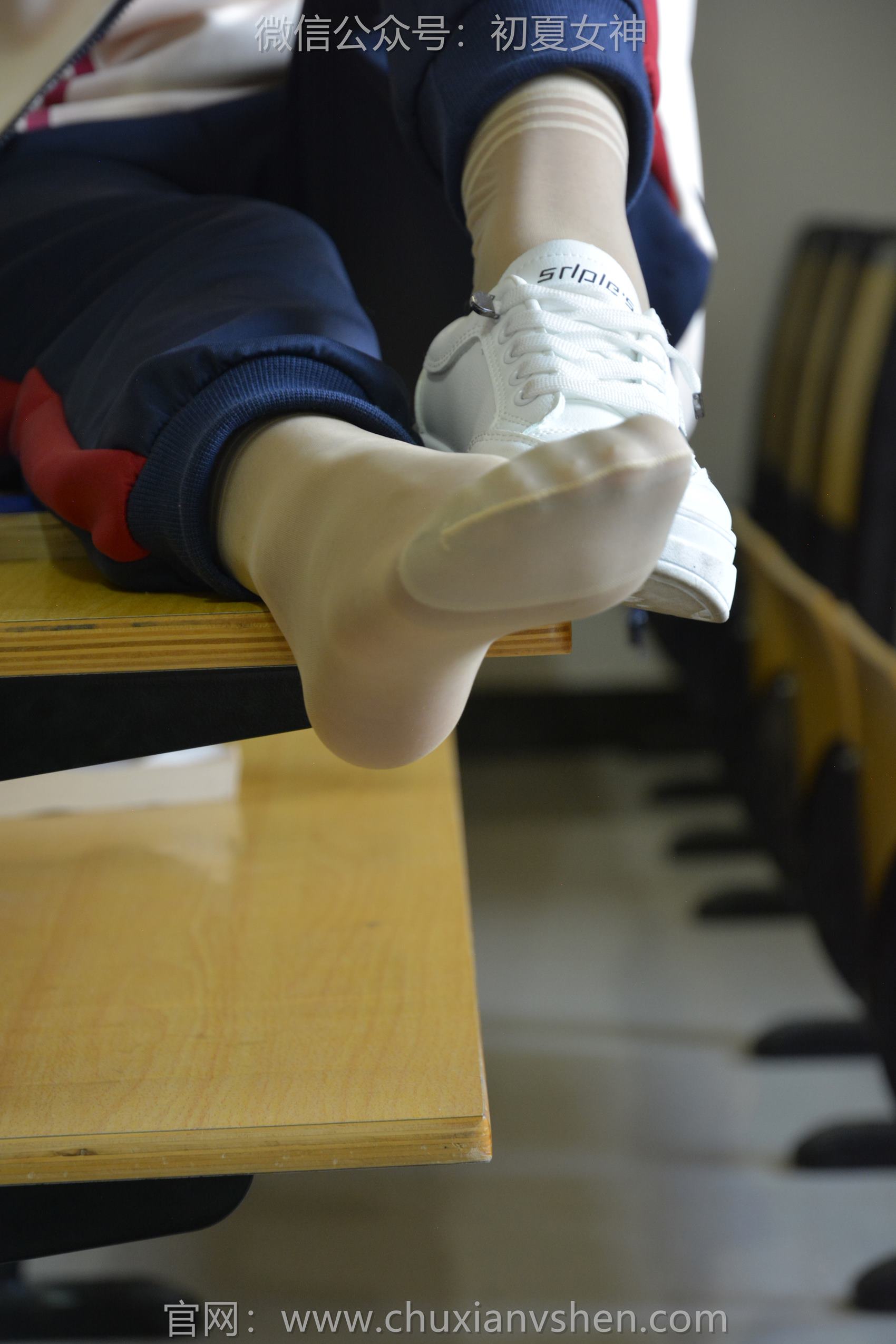 图片[19]-初夏女神 NO.125 点点 英伦风校服[140P] – 速更版-美库