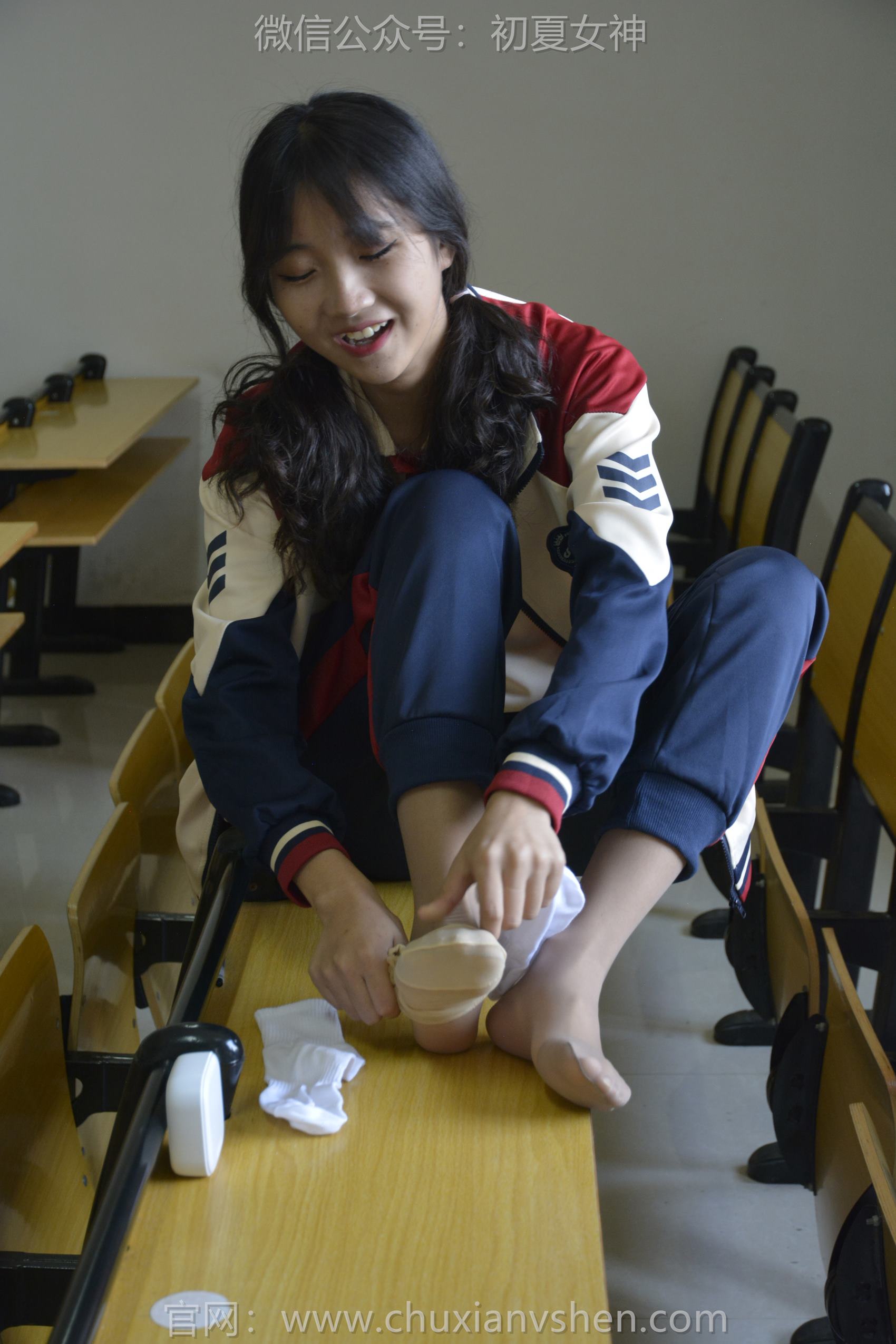 图片[31]-初夏女神 NO.125 点点 英伦风校服[140P] – 速更版-美库