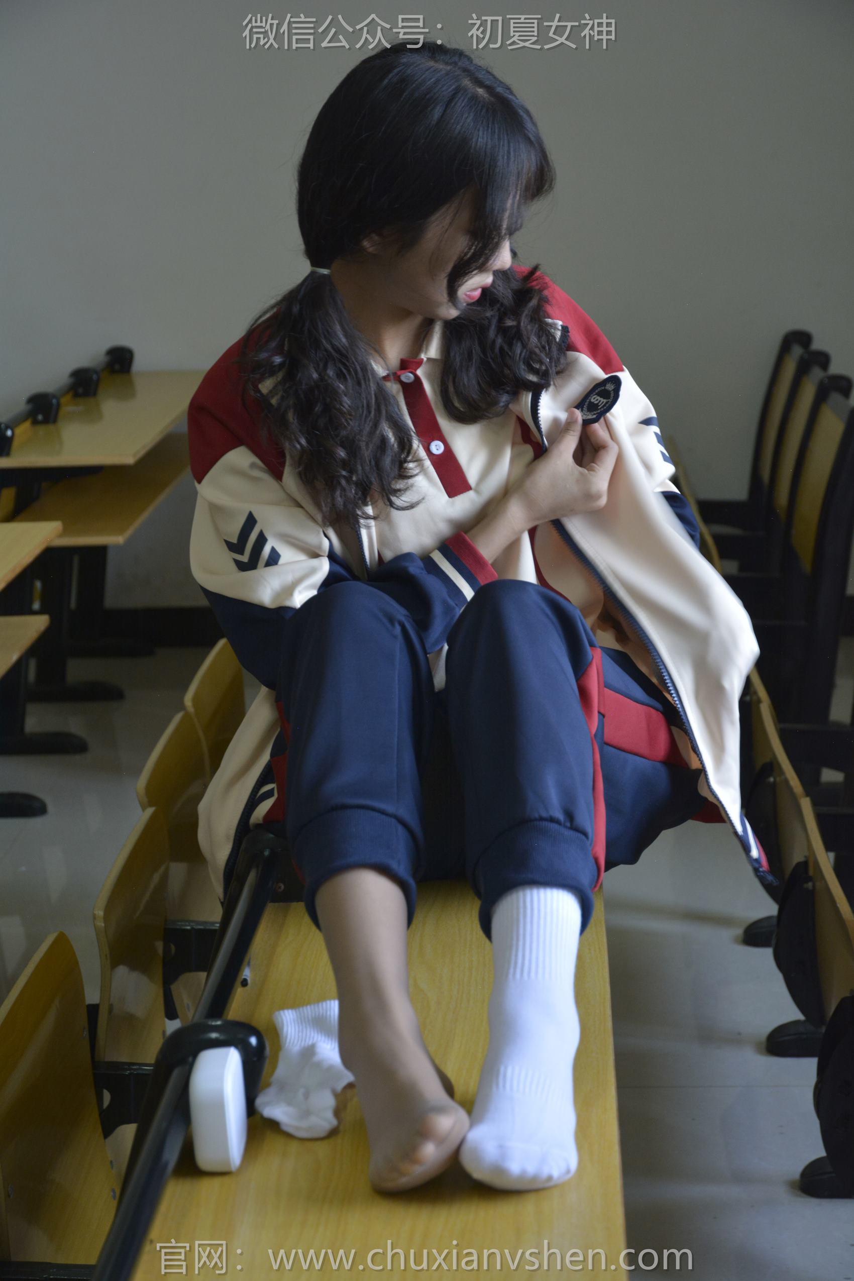 图片[37]-初夏女神 NO.125 点点 英伦风校服[140P] – 速更版-美库