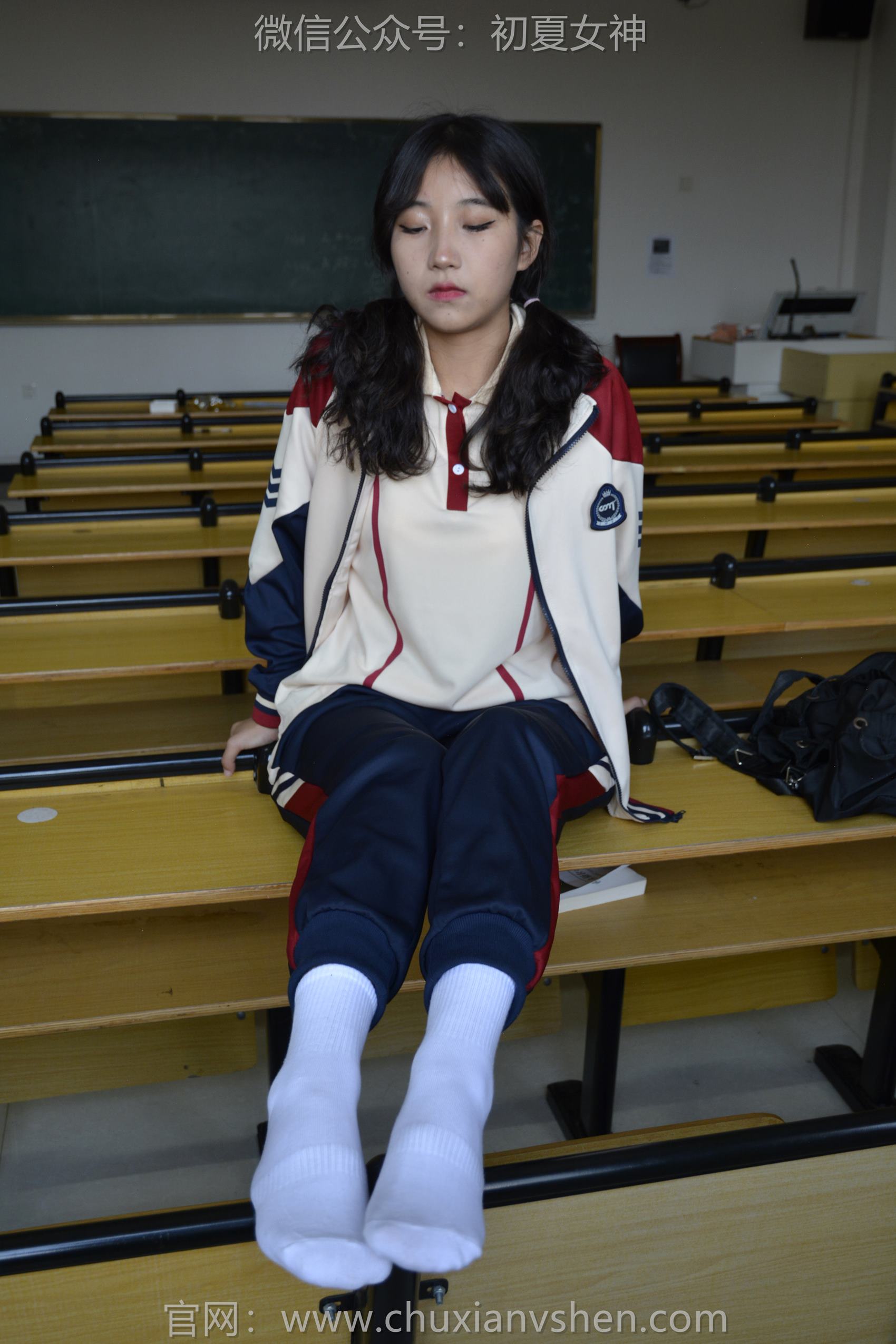 图片[42]-初夏女神 NO.125 点点 英伦风校服[140P] – 速更版-美库