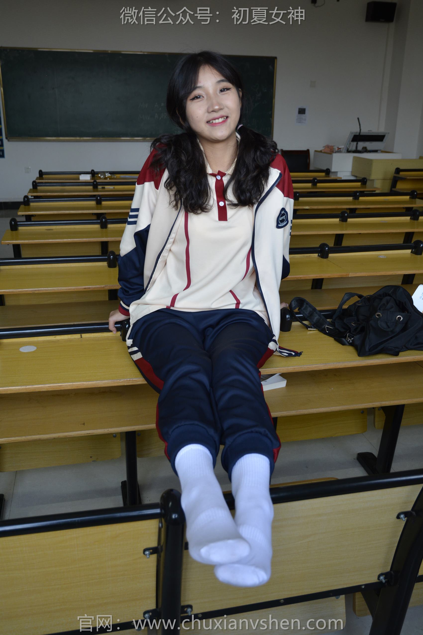 图片[43]-初夏女神 NO.125 点点 英伦风校服[140P] – 速更版-美库