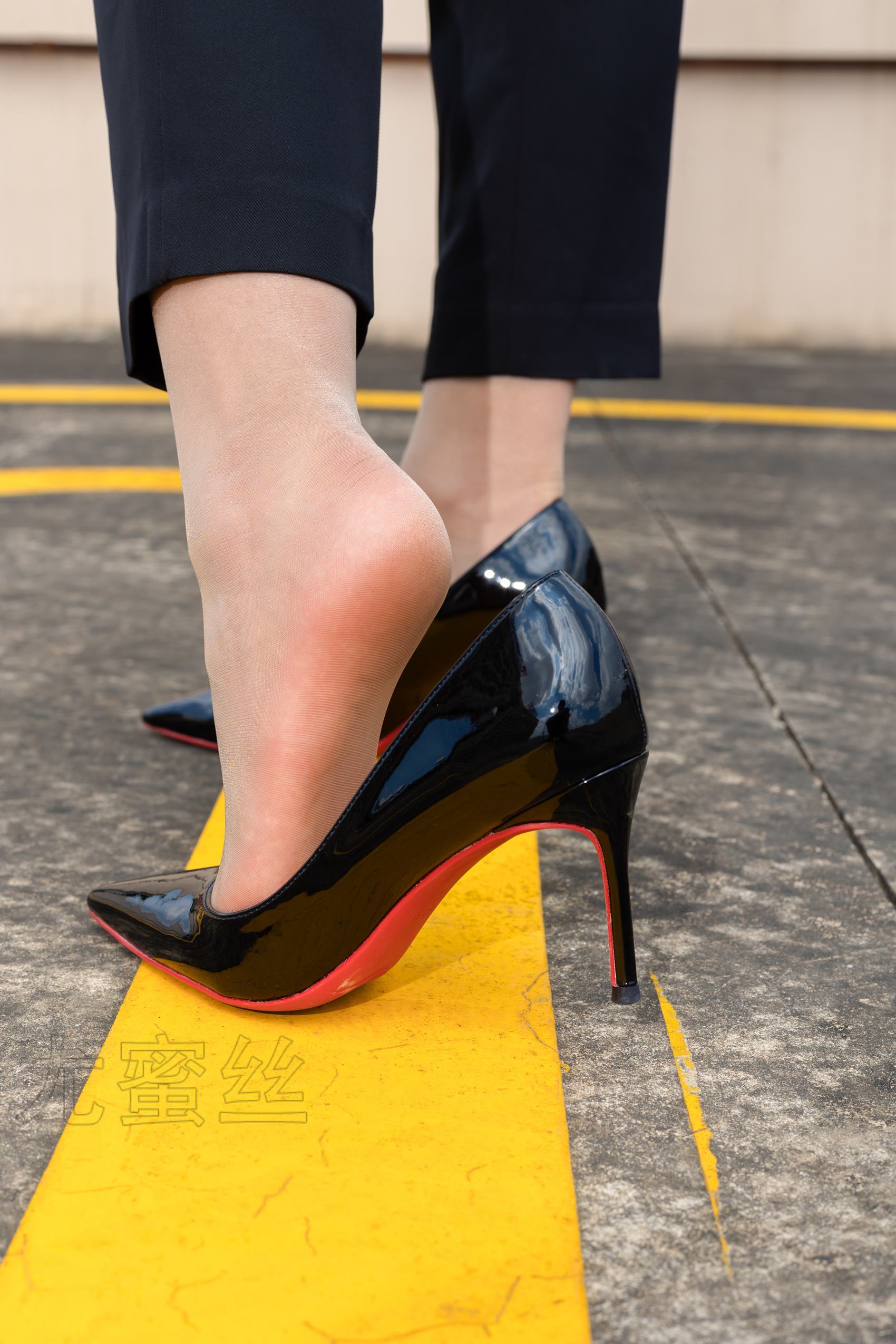 图片[68]-尤蜜丝 NO.078 穿搭推广展示图集[70P] – 速更版-美库