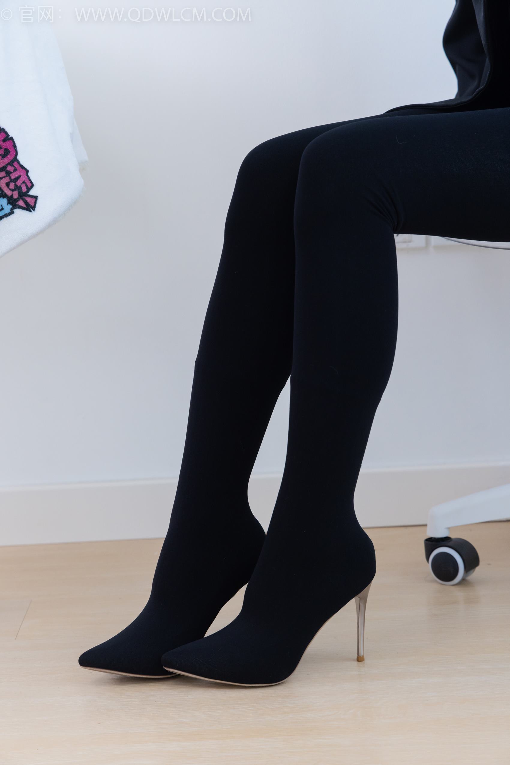 图片[22]-物恋传媒 NO.1924 美兔-倚窗听雨[170P] – 速更版-美库