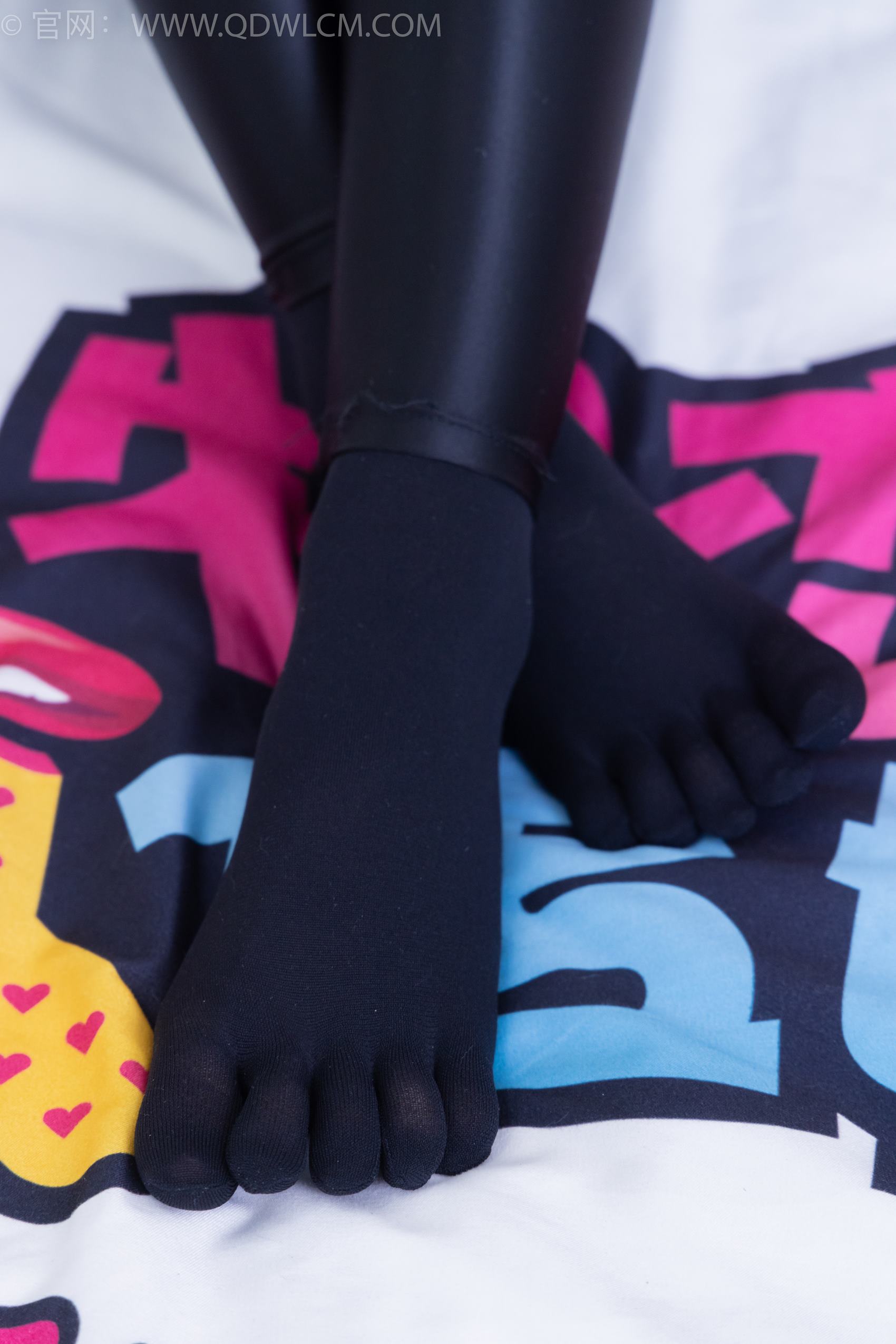 图片[160]-物恋传媒 NO.1924 美兔-倚窗听雨[170P] – 速更版-美库