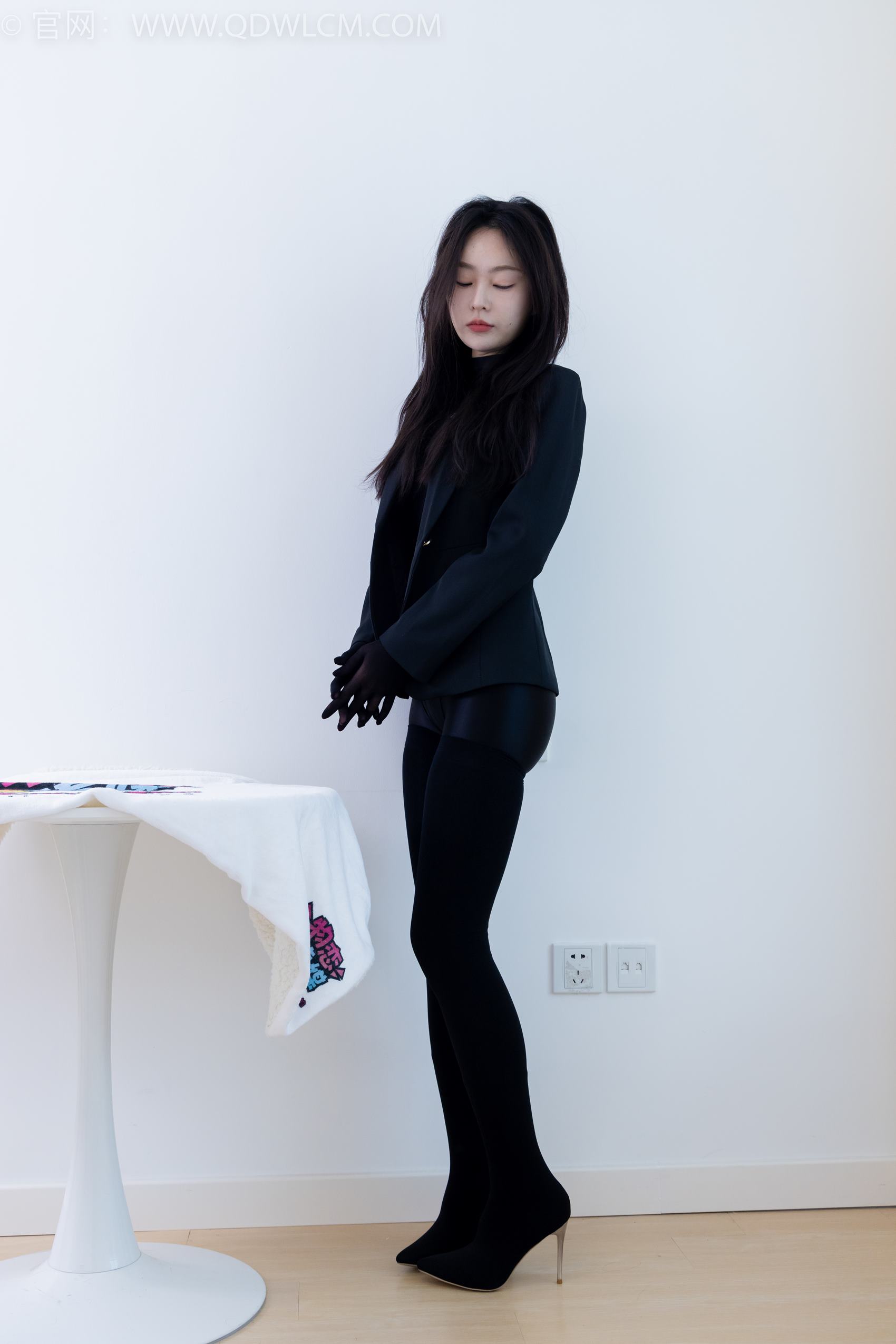 图片[170]-物恋传媒 NO.1924 美兔-倚窗听雨[170P] – 速更版-美库