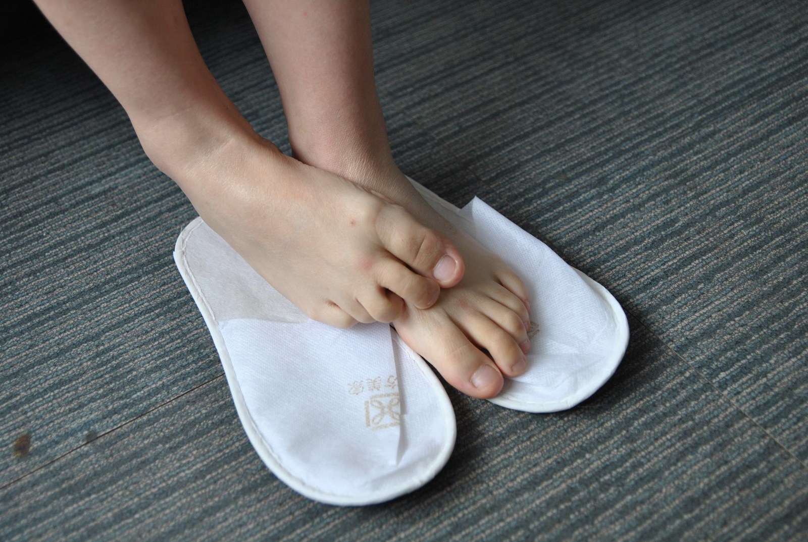 图片[20]-自由摄影 No.204 灵活MM白嫩玉足 [84P] – 速更版-美库