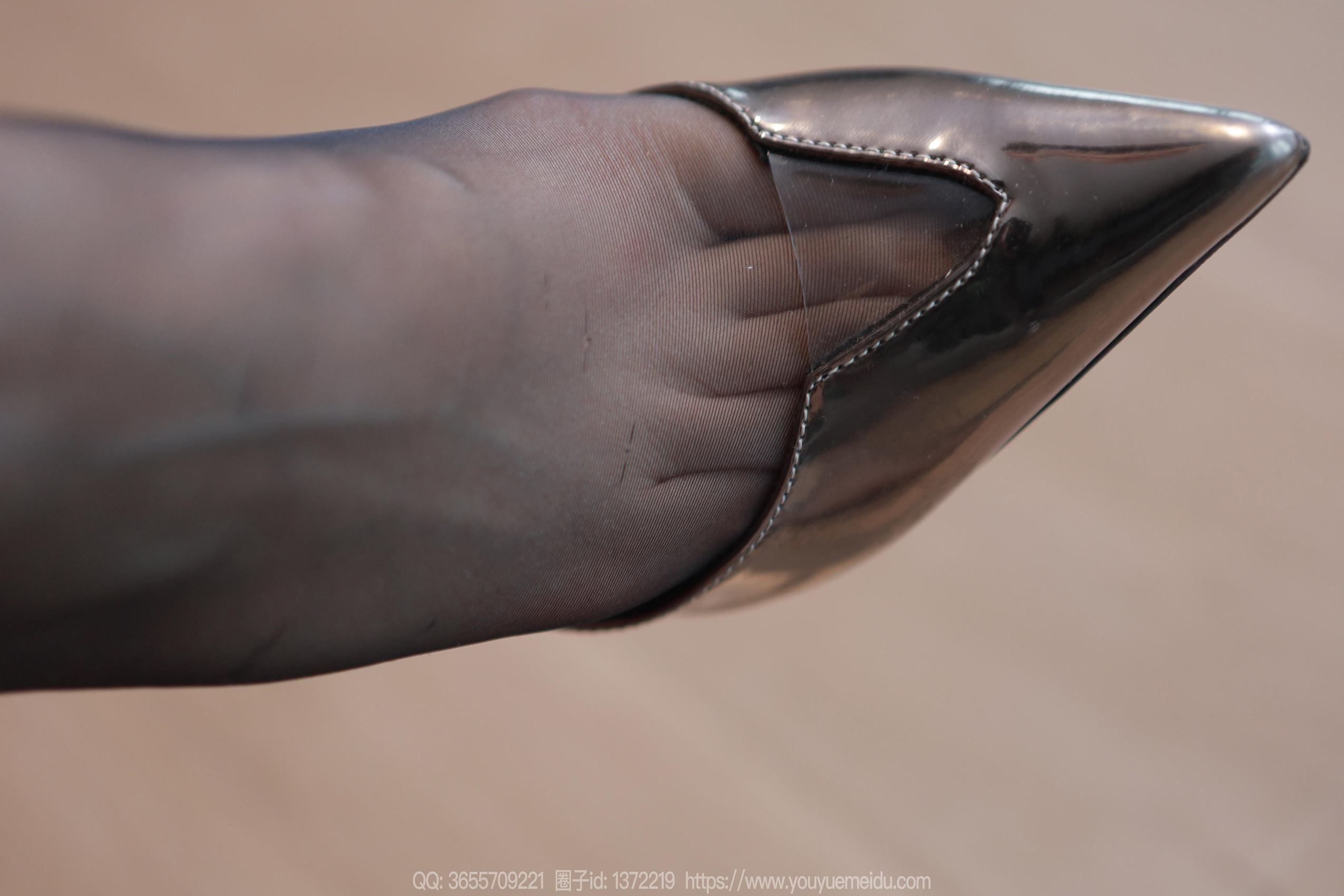 图片[81]-[IESS异思趣向] 2024.04.08 丝享家1710：小婕《红色沙发（上）》[89P] – 速更版-美库