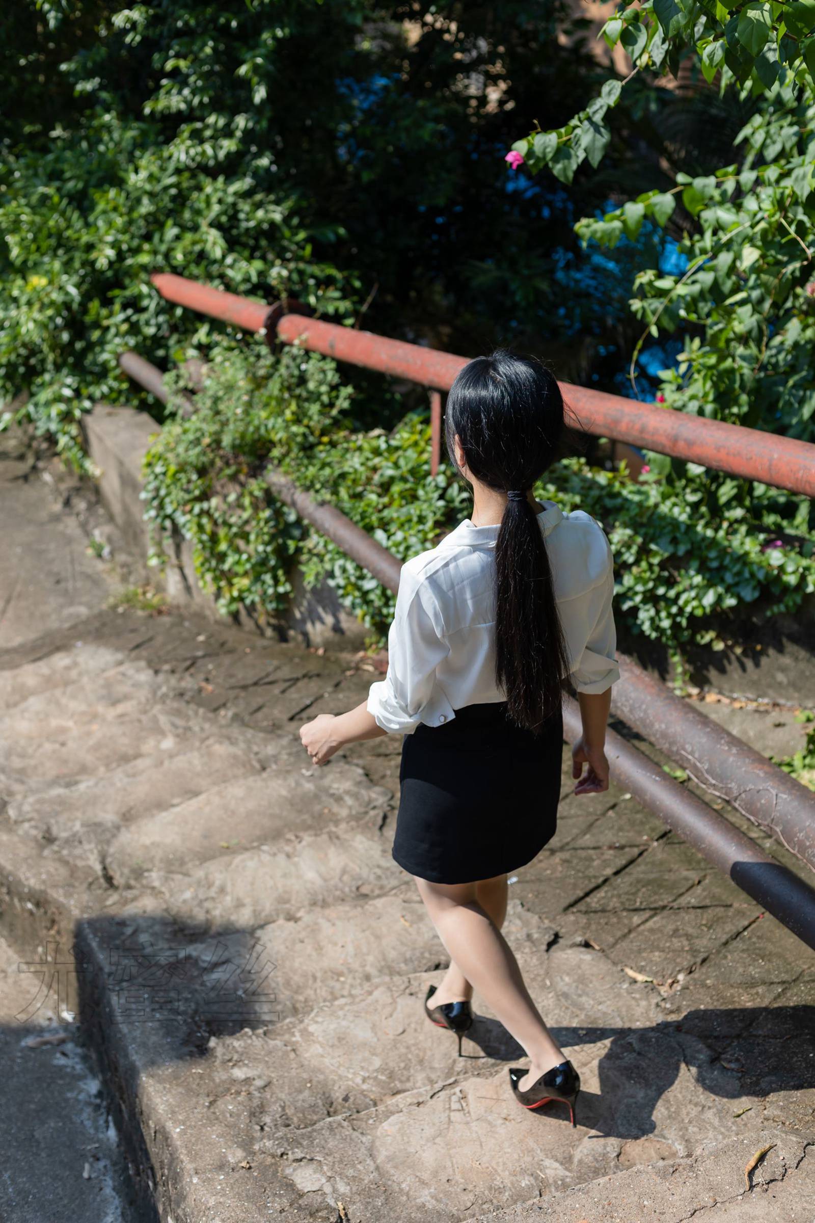 图片[40]-尤蜜丝 NO.080 穿搭推广展示图集[87P] – 速更版-美库