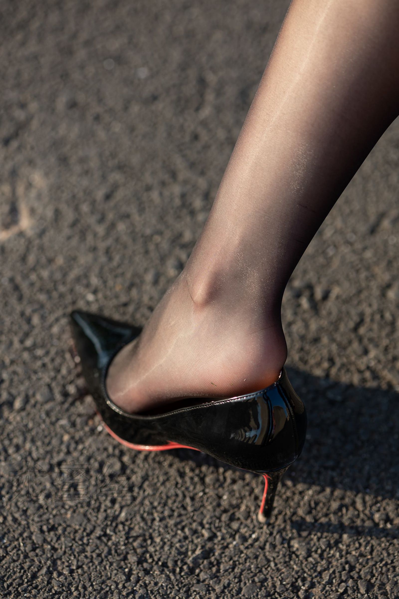 图片[78]-尤蜜丝 NO.080 穿搭推广展示图集[87P] – 速更版-美库