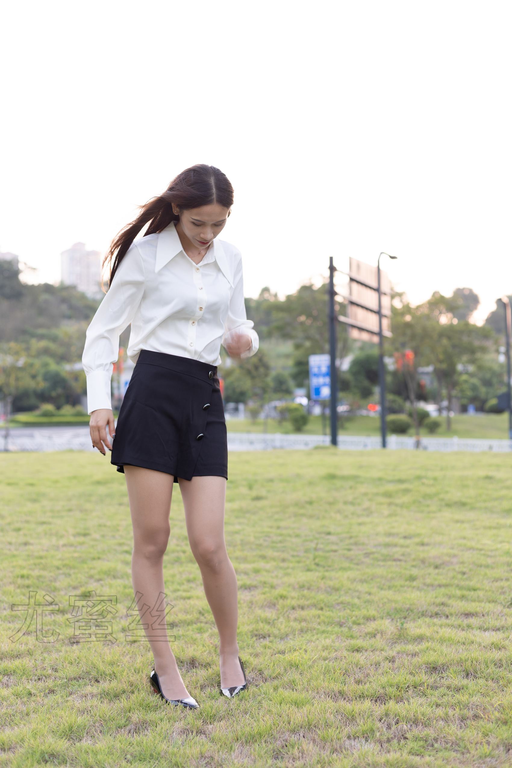 图片[31]-尤蜜丝 NO.081 穿搭推广展示图集[70P] – 速更版-美库