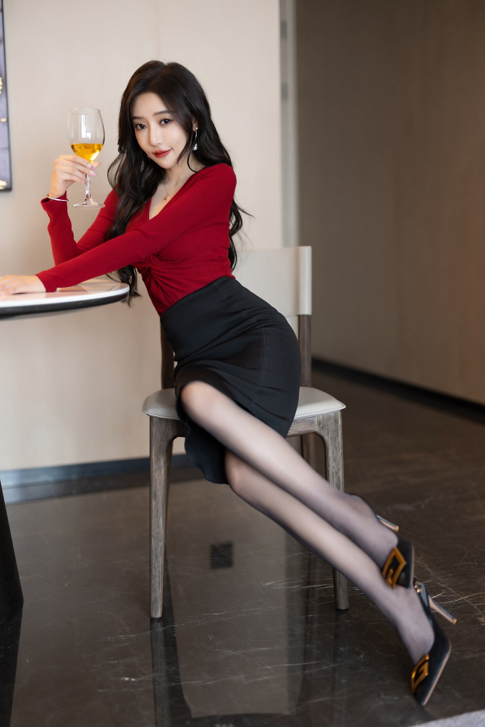 图片[32]-秀人模特@王馨瑶Yanni -内部私购 黑色鱼尾裙 [50P] – 速更版-美库