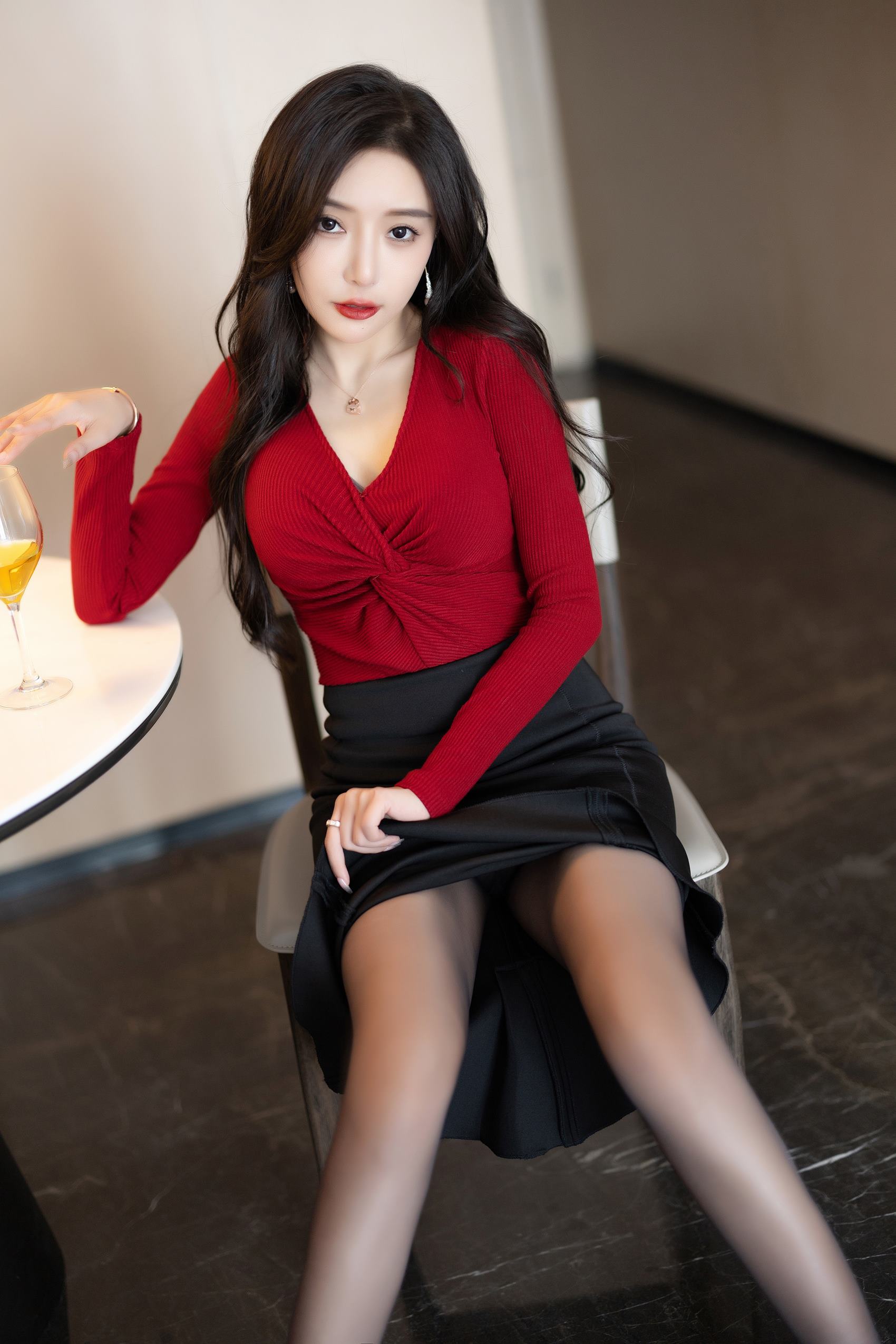 图片[35]-秀人模特@王馨瑶Yanni -内部私购 黑色鱼尾裙 [50P] – 速更版-美库