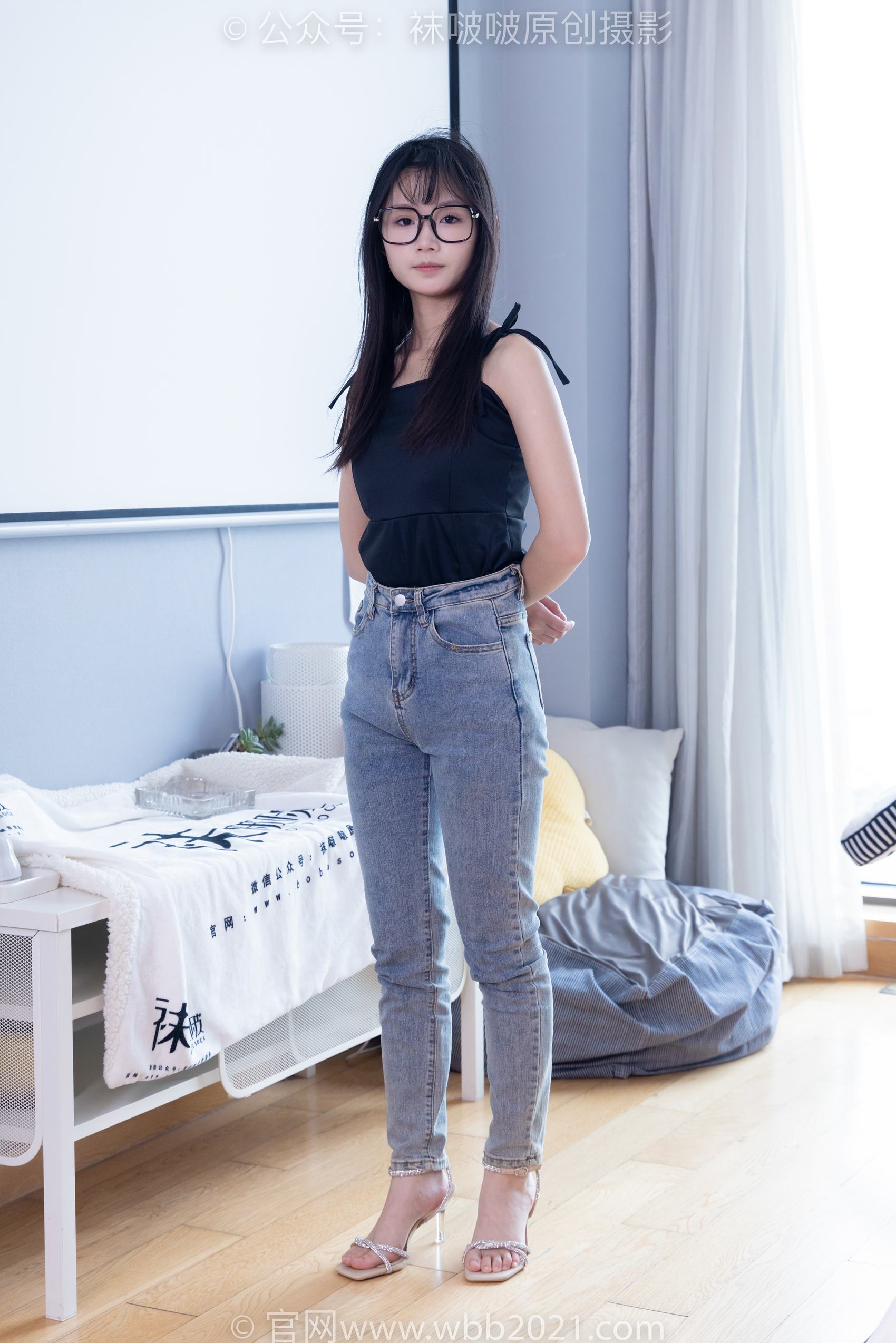 图片[25]-[BoBoSocks袜啵啵]NO.359 甜甜圈-板鞋、高跟鞋、牛仔裤、裸足、连衣裙、肉丝[180P] – 速更版-美库