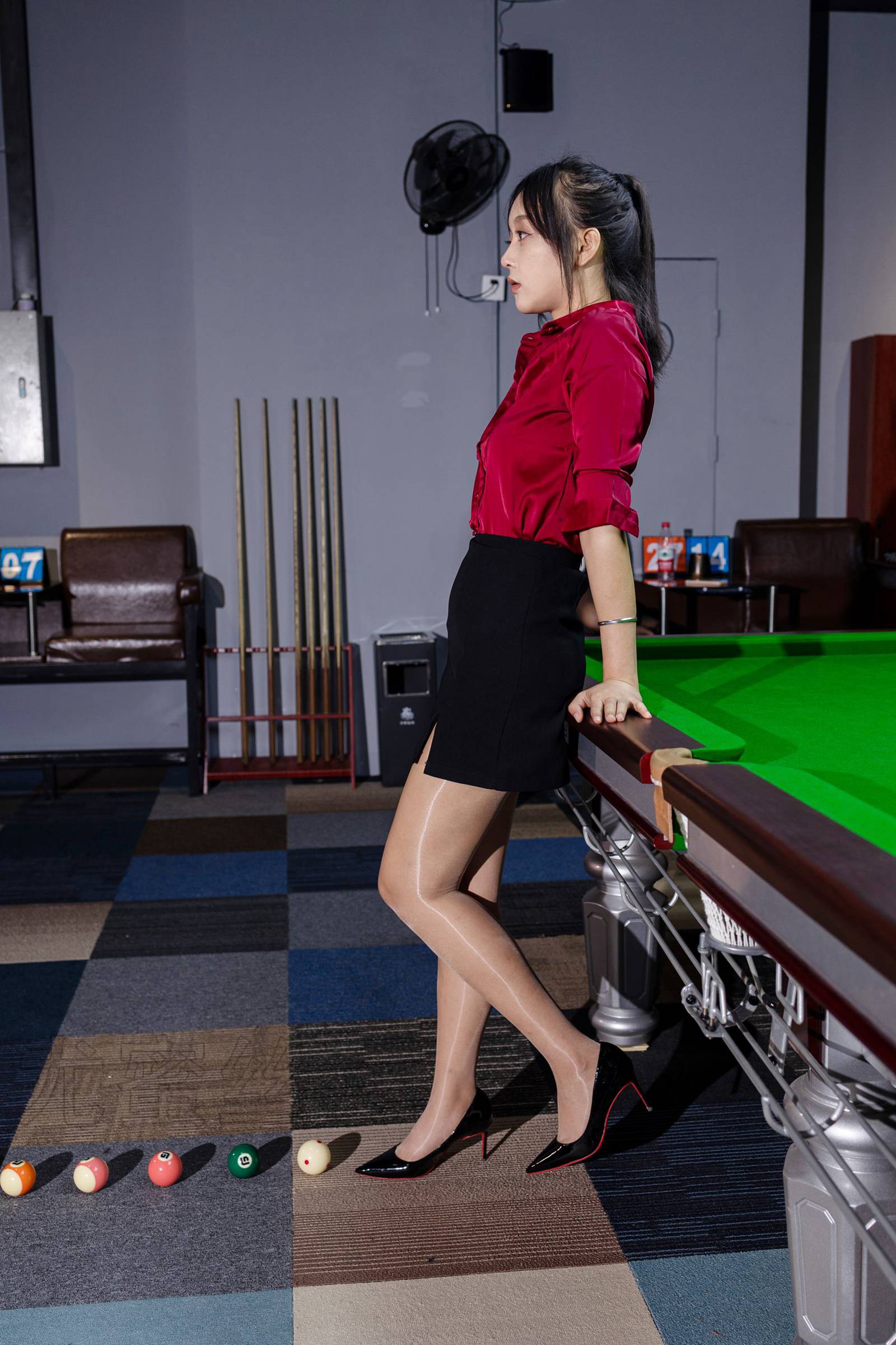 图片[57]-尤蜜丝 NO.082 穿搭推广展示图集[68P] – 速更版-美库