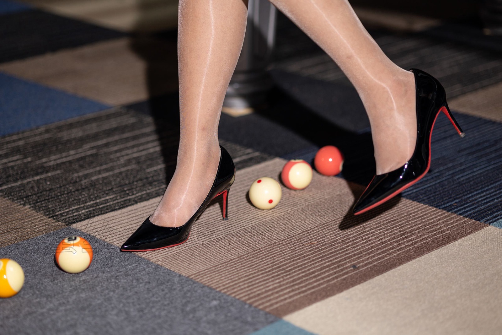 图片[63]-尤蜜丝 NO.082 穿搭推广展示图集[68P] – 速更版-美库