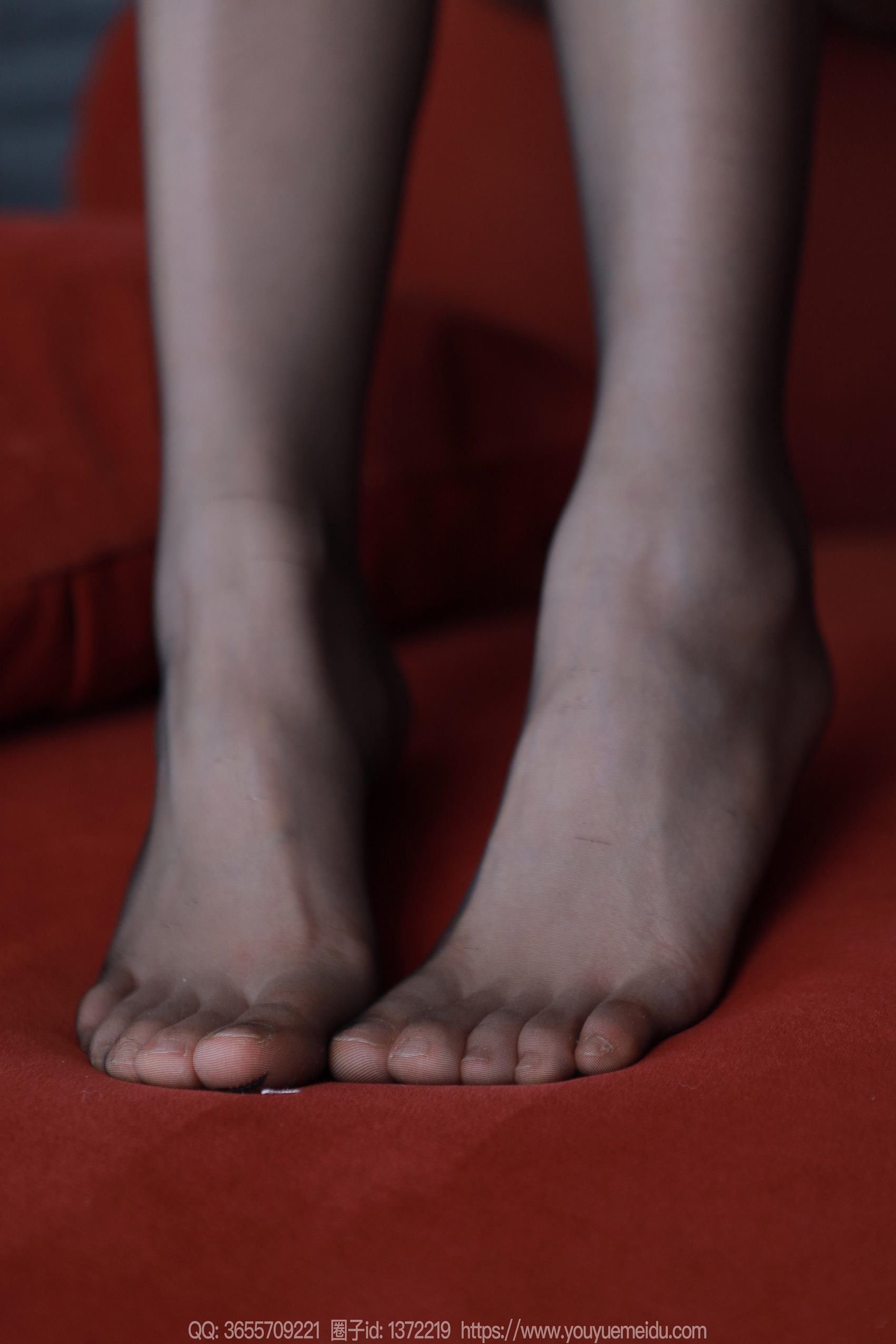 图片[35]-[IESS异思趣向] 2024.04.11 丝享家1713：小婕《红色沙发（下）》[89P] – 速更版-美库