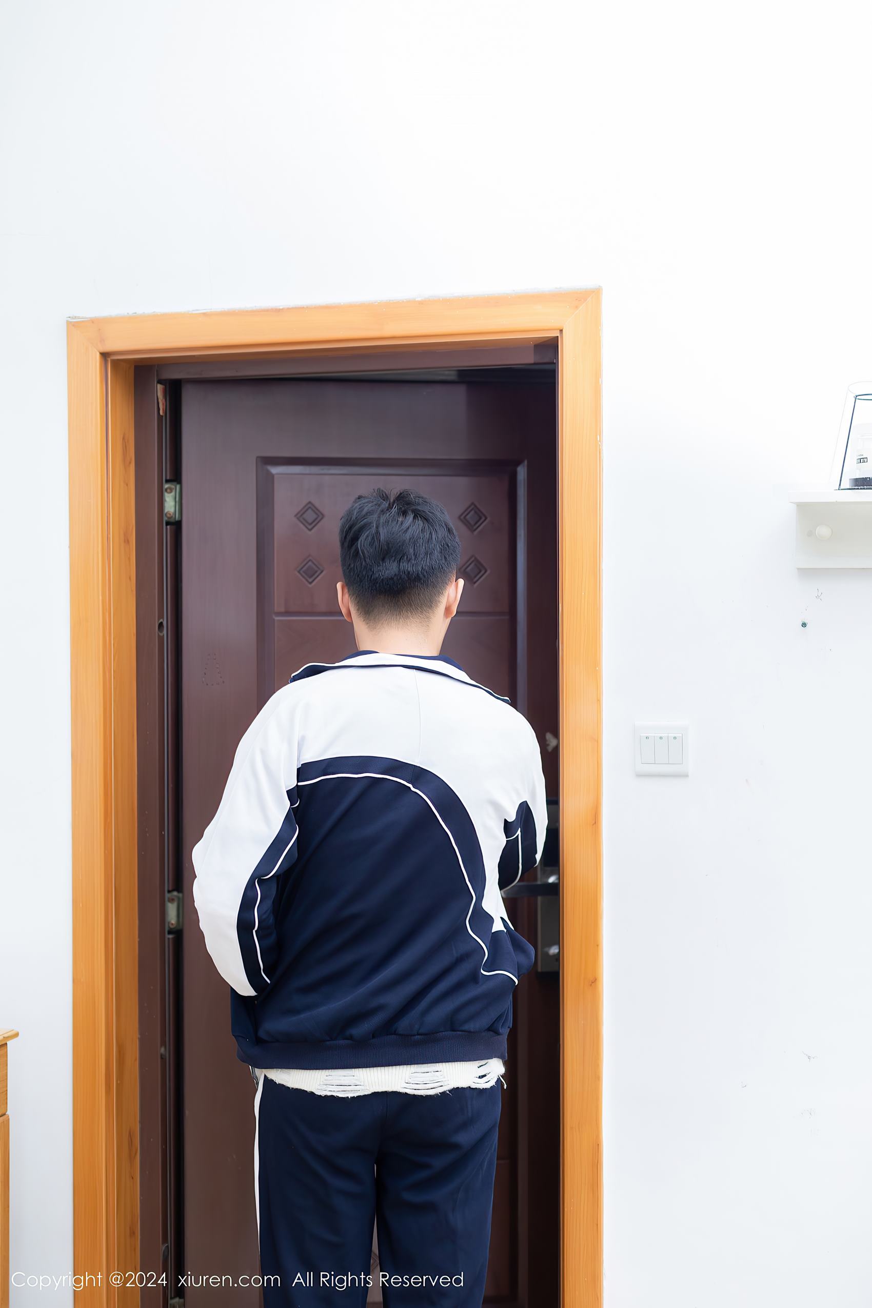[Xiuren秀人网]2024.04.30 NO.8482 豆瓣酱 家庭教师 [7+1P] – 速更版-艺库