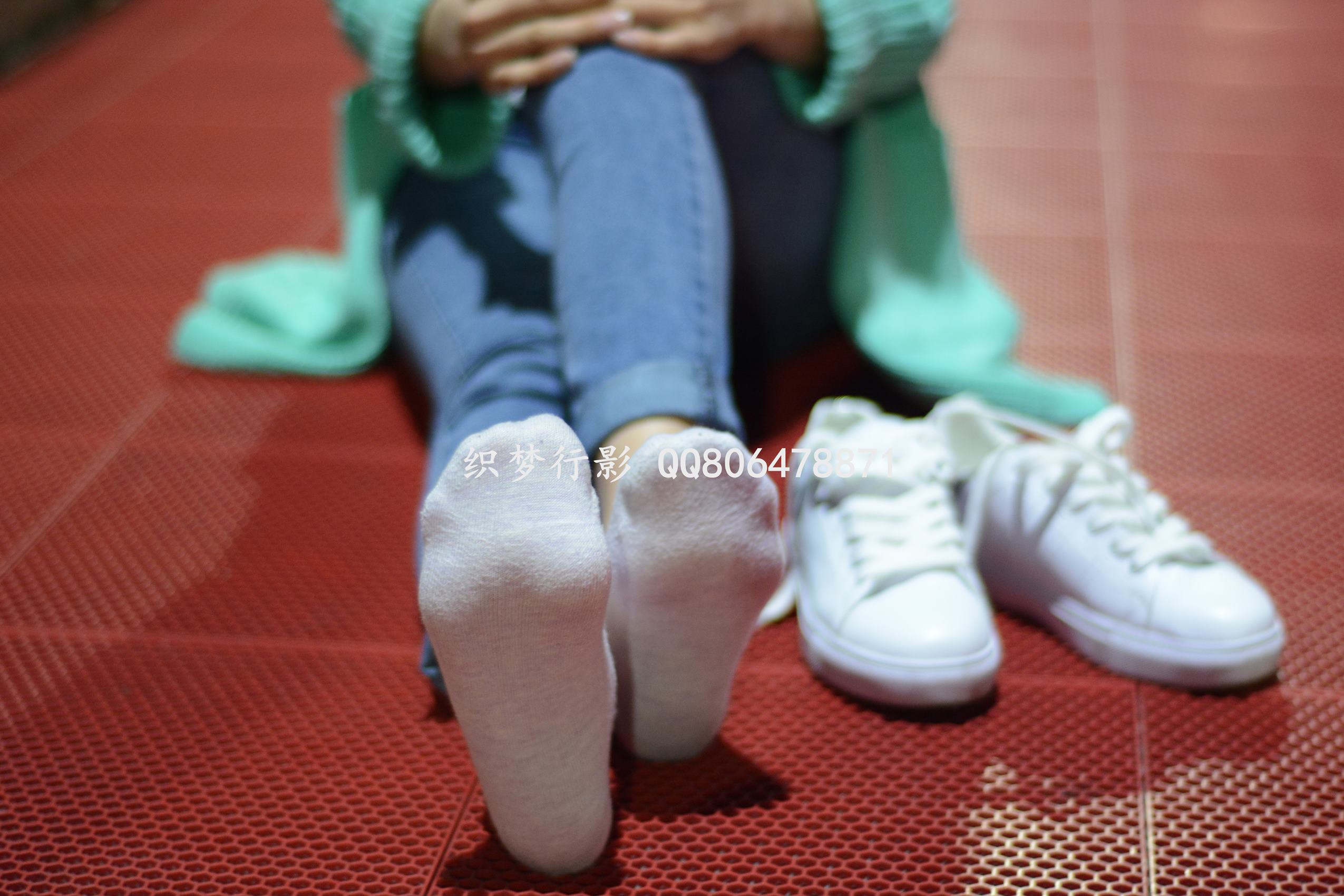 图片[148]-织梦行影@NO.014-第十四期 操场夜拍白袜小白鞋（夜拍）[171P] – 速更版-美库
