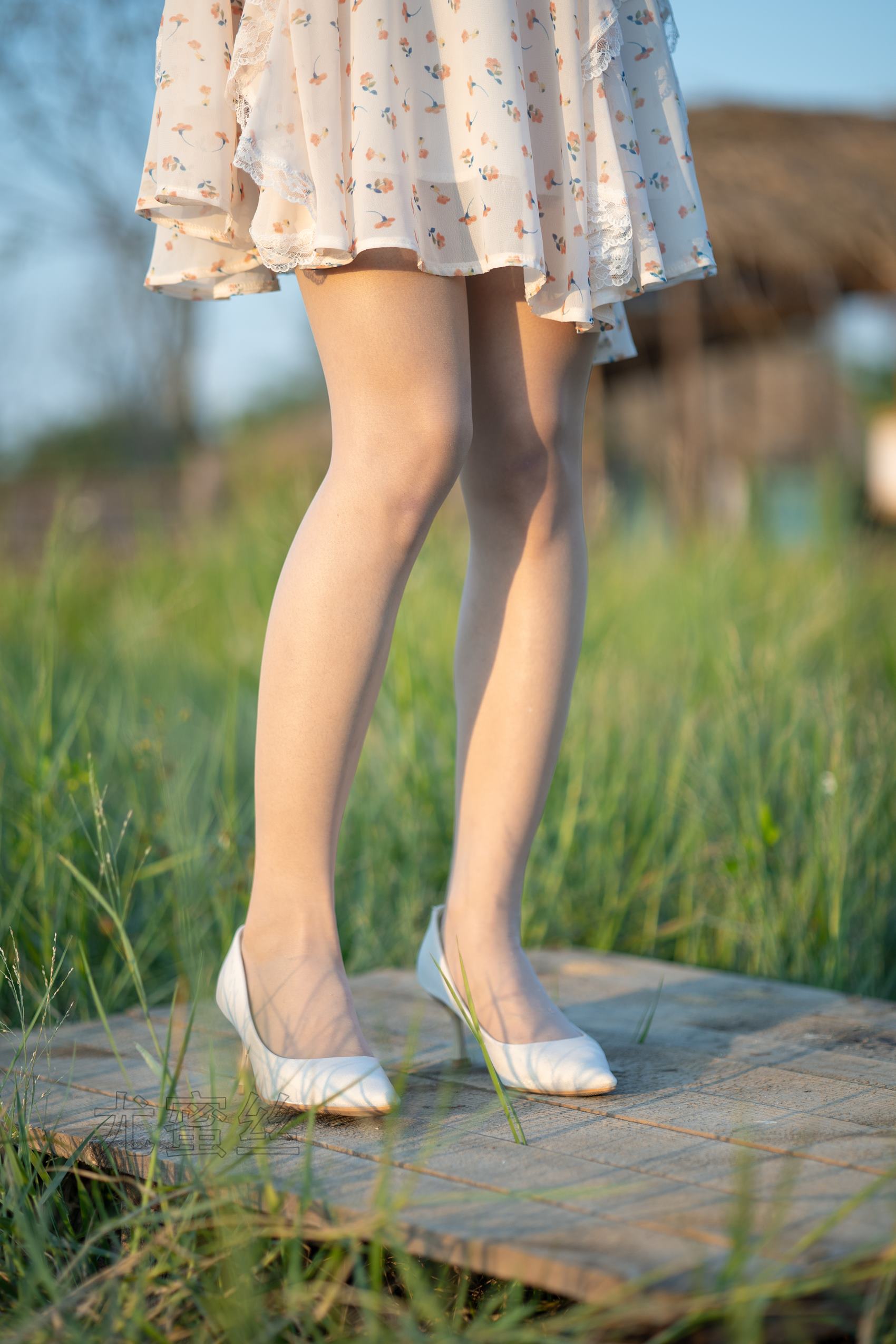 图片[74]-尤蜜丝 NO.086 穿搭推广展示图集[76P] – 速更版-美库